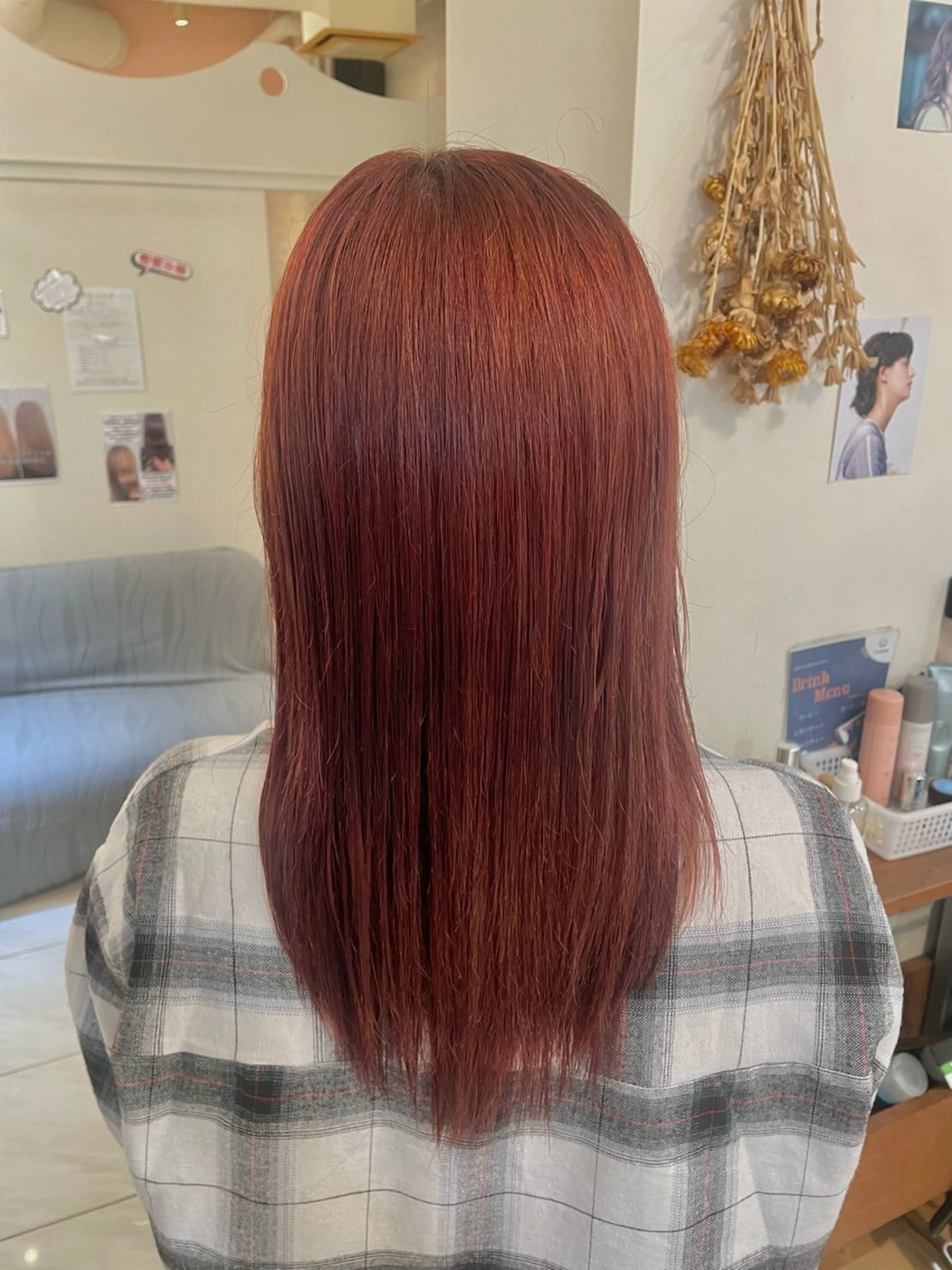 セミロング カラー ブリーチ ブリーチなしカラー オレンジ レッドカラー Frais Tout所属・🫧ユイカ《横浜/カ ット/カラー/》🫧のヘアスタイル