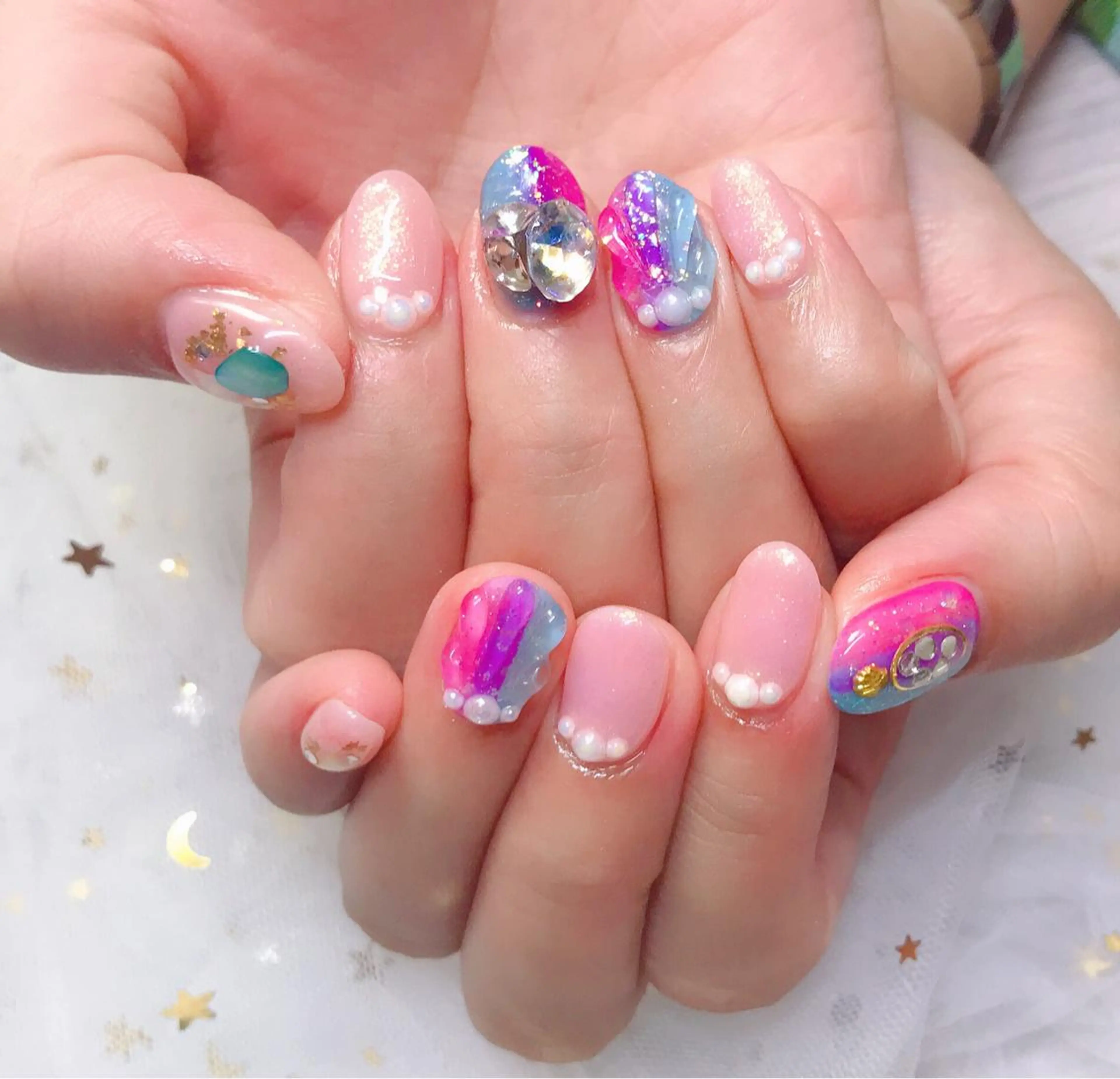 カラー ネイル Q Free nailsのネイルデザイン