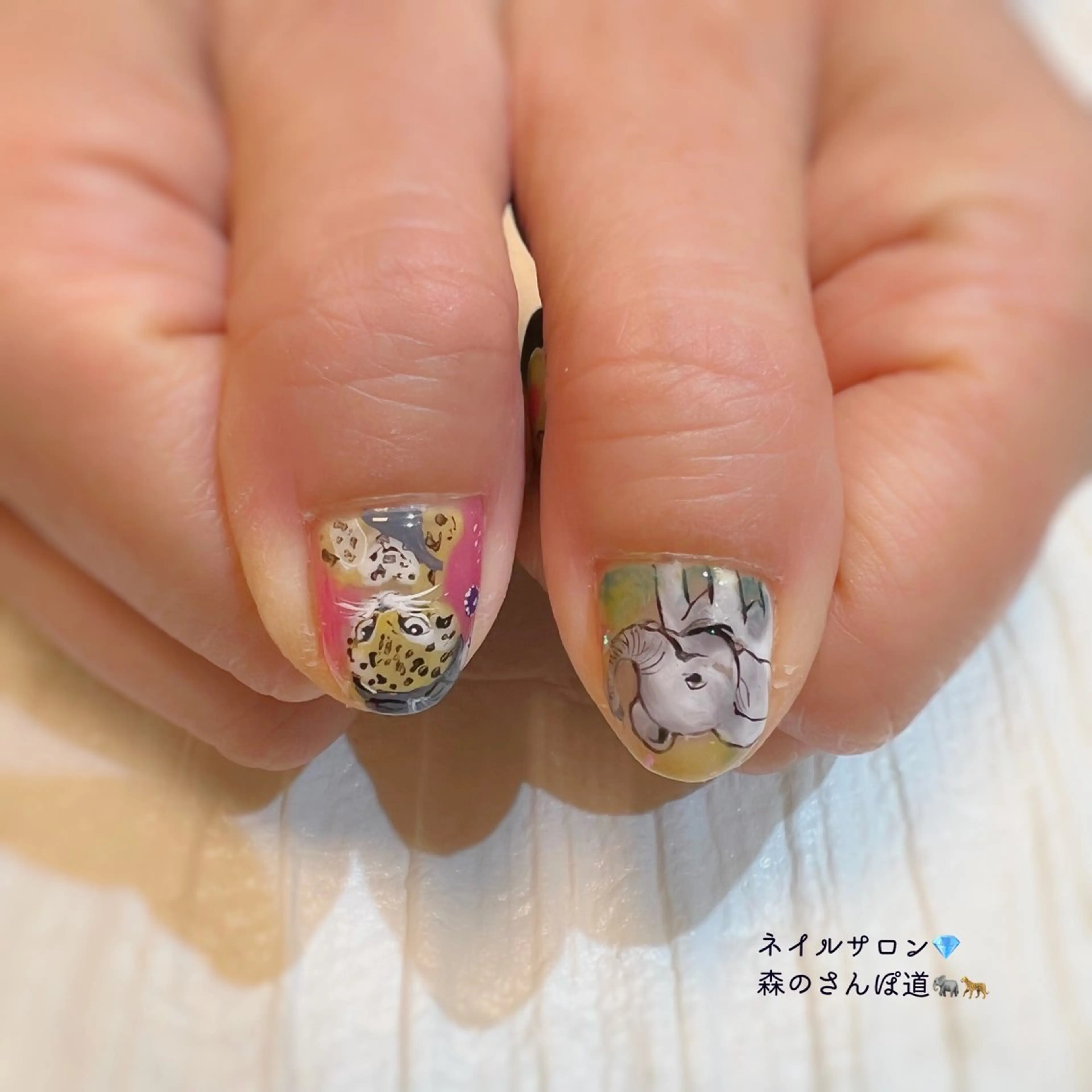 ネイル ハンドネイル 森のさんぽ道所属・ショートネイル 森のさんぽ道のネイルデザイン