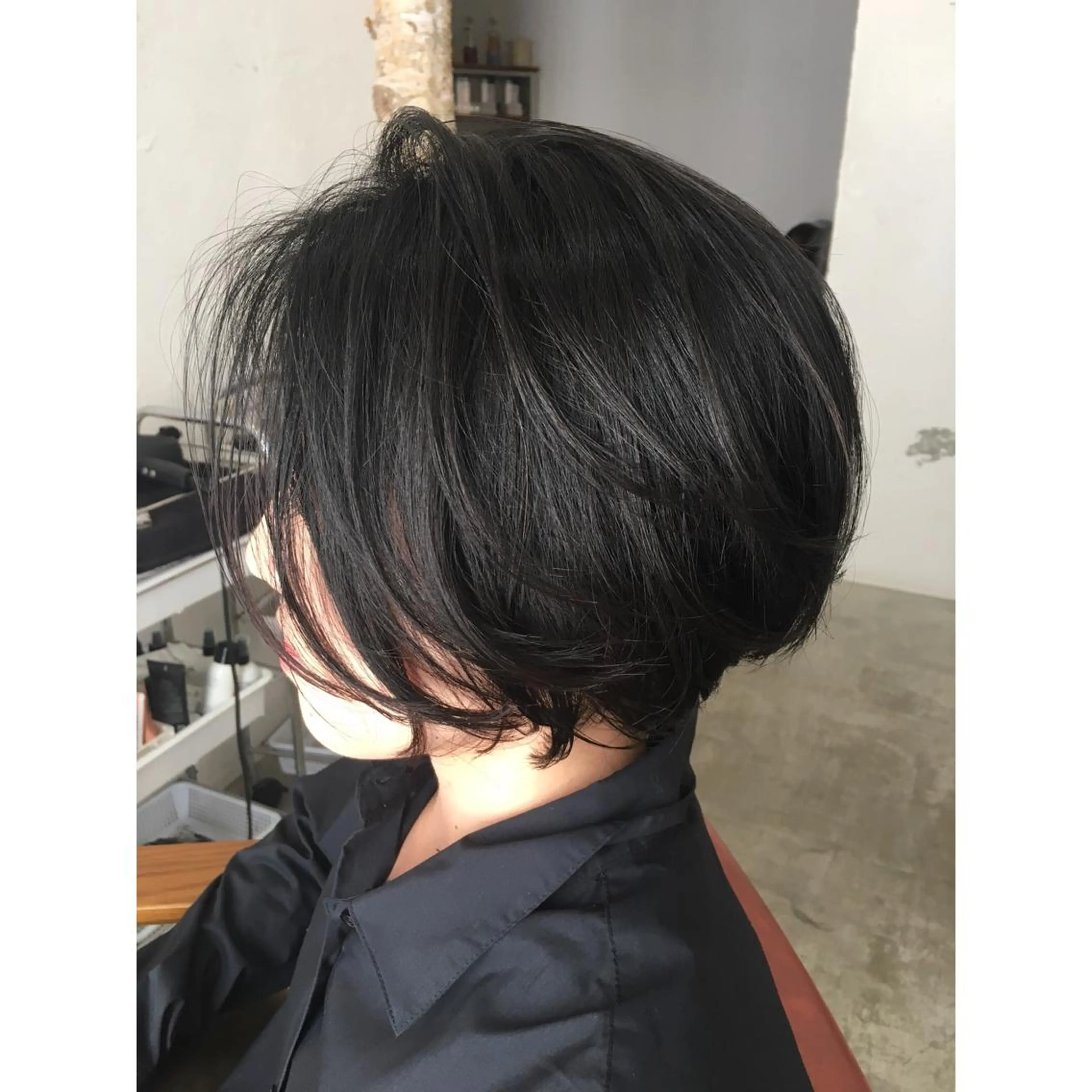 ショート fio マナミのヘアスタイル