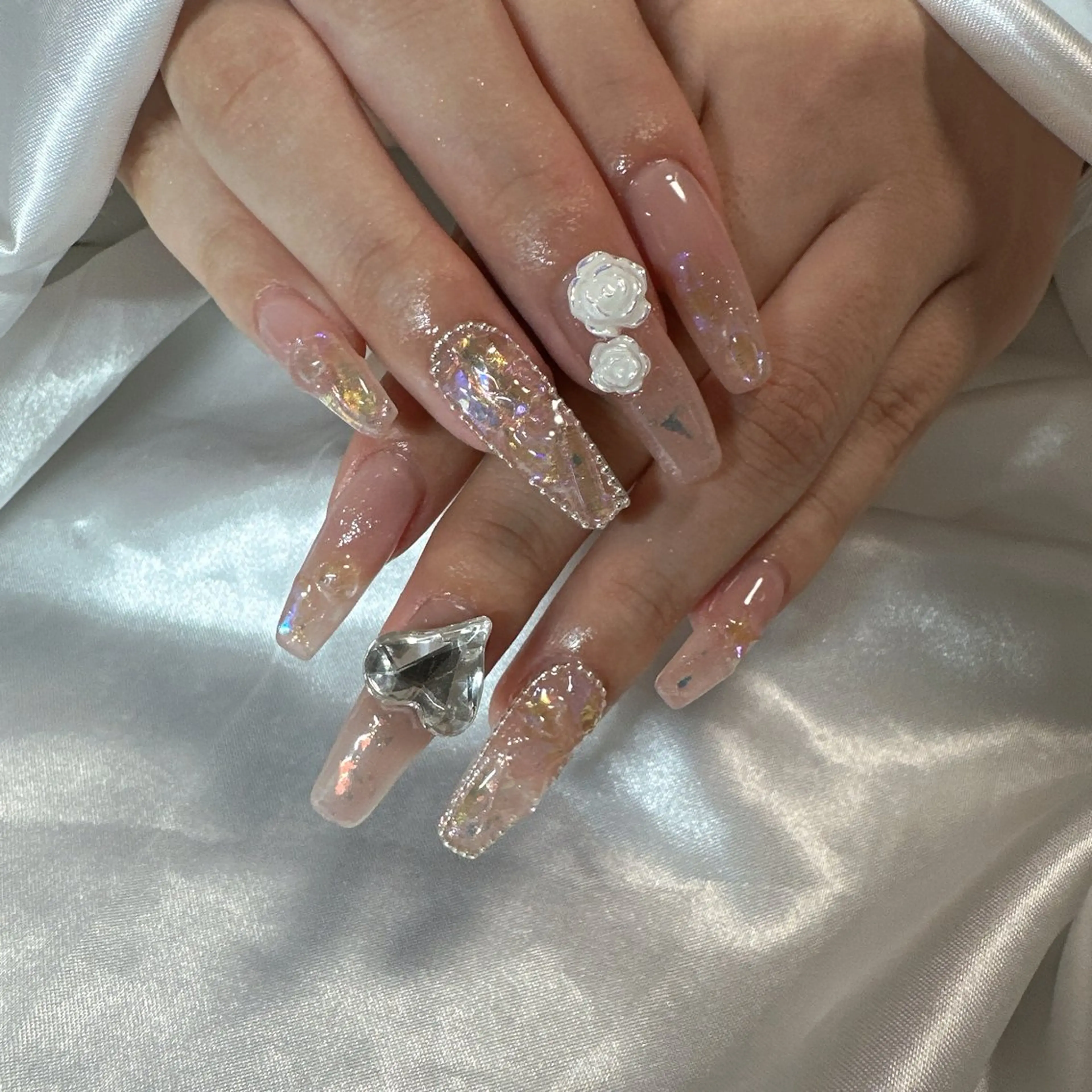 ネイル ハンドネイル Moon  Nail /栄　大須のネイルデザイン