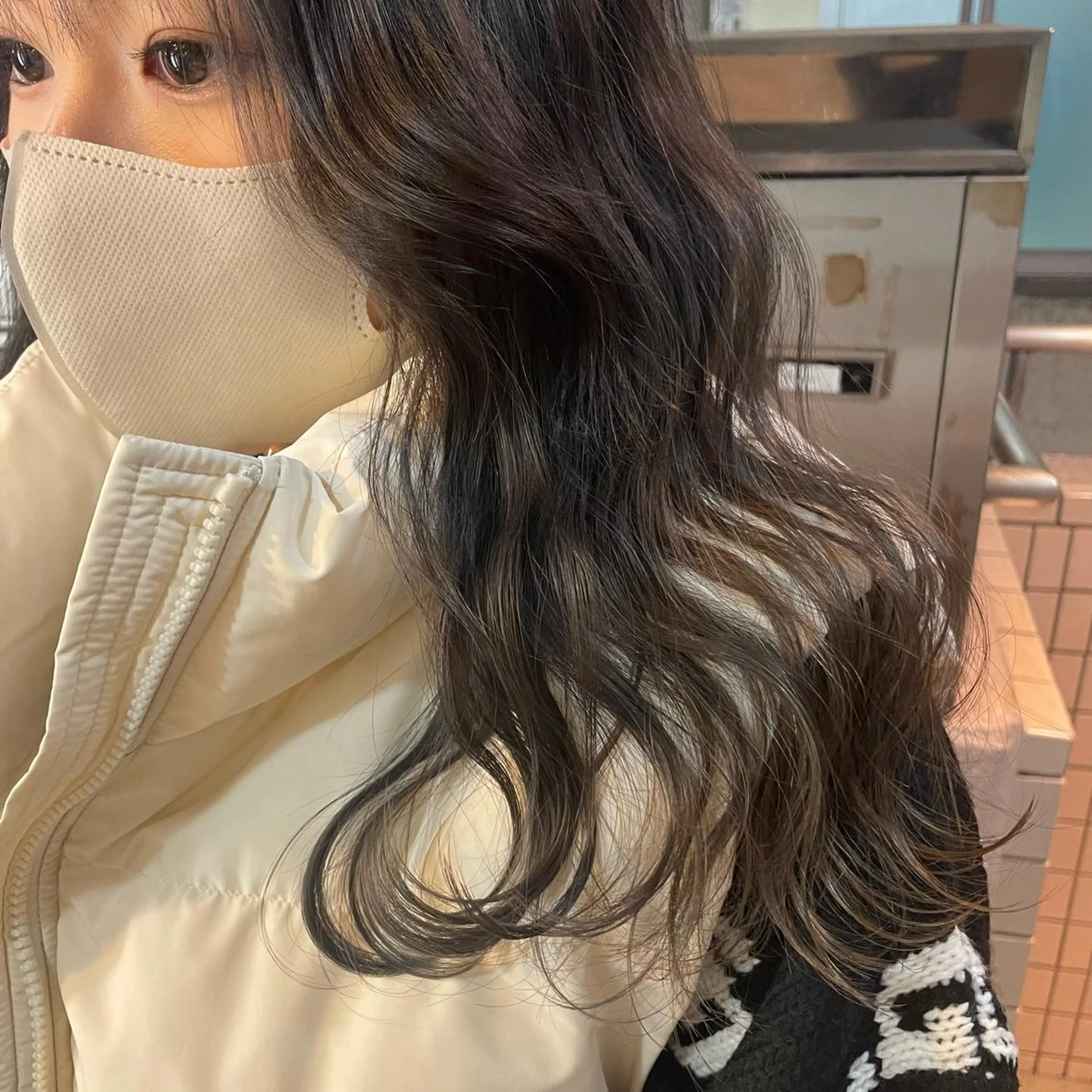 セミロング 髪質改善 💎耳ツボジュエリー 髪質改善🌙土屋桃佳のヘアスタイル