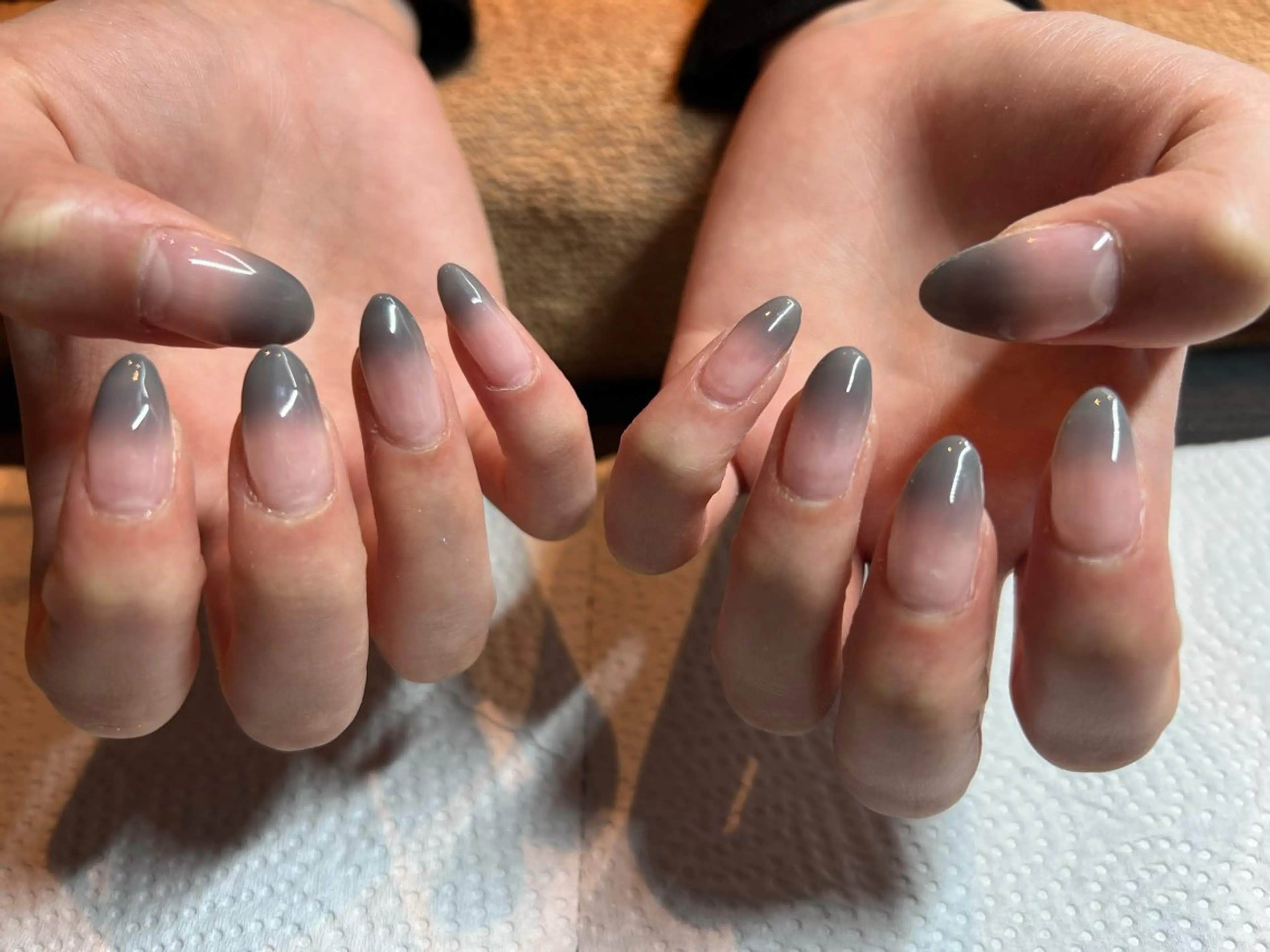 ネイル グラデーション nail salon Luxury 梅田店所属・太田 侑里のネイルデザイン