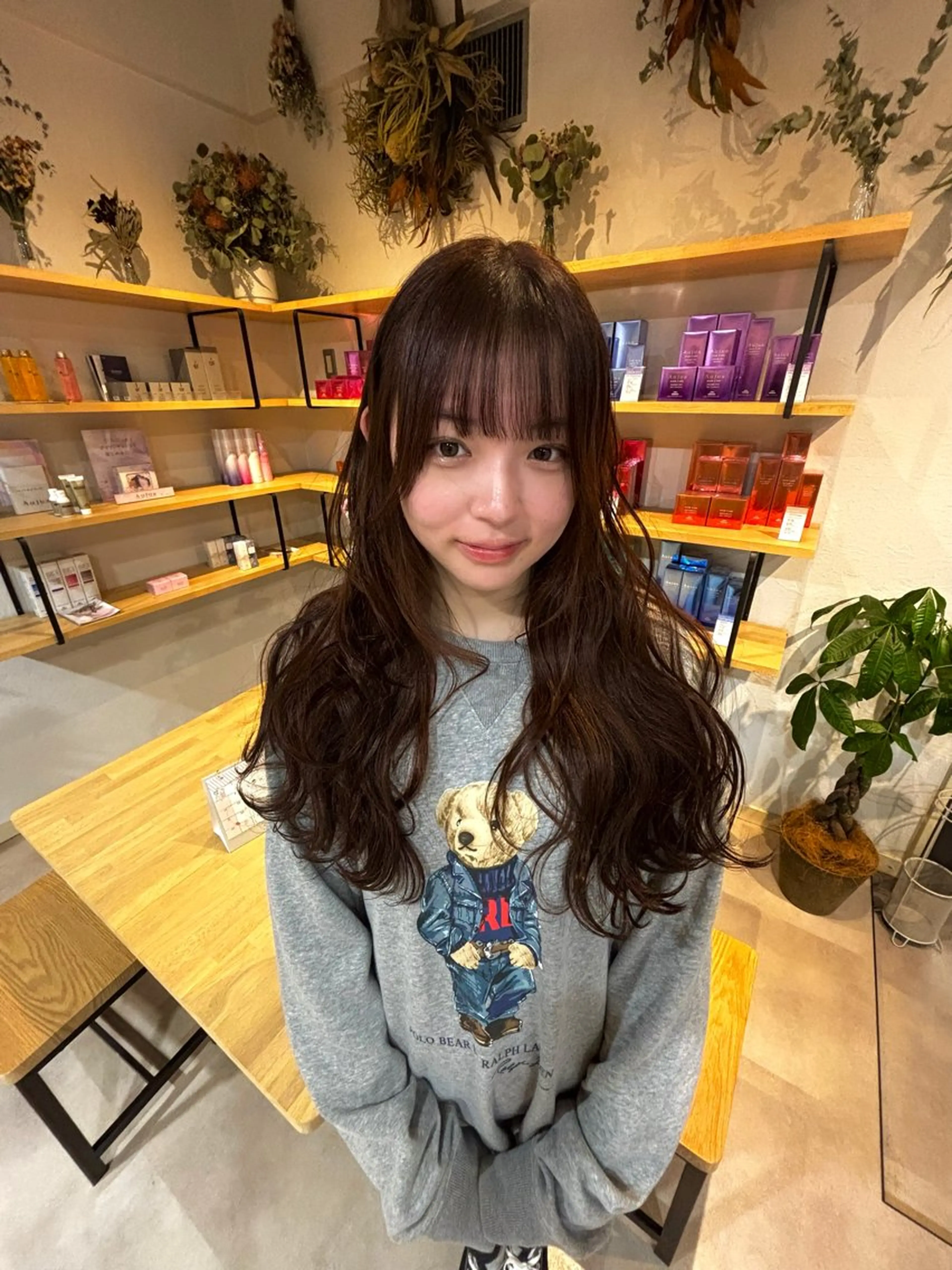 ロング 韓国/透明感 Veluaのヘアスタイル