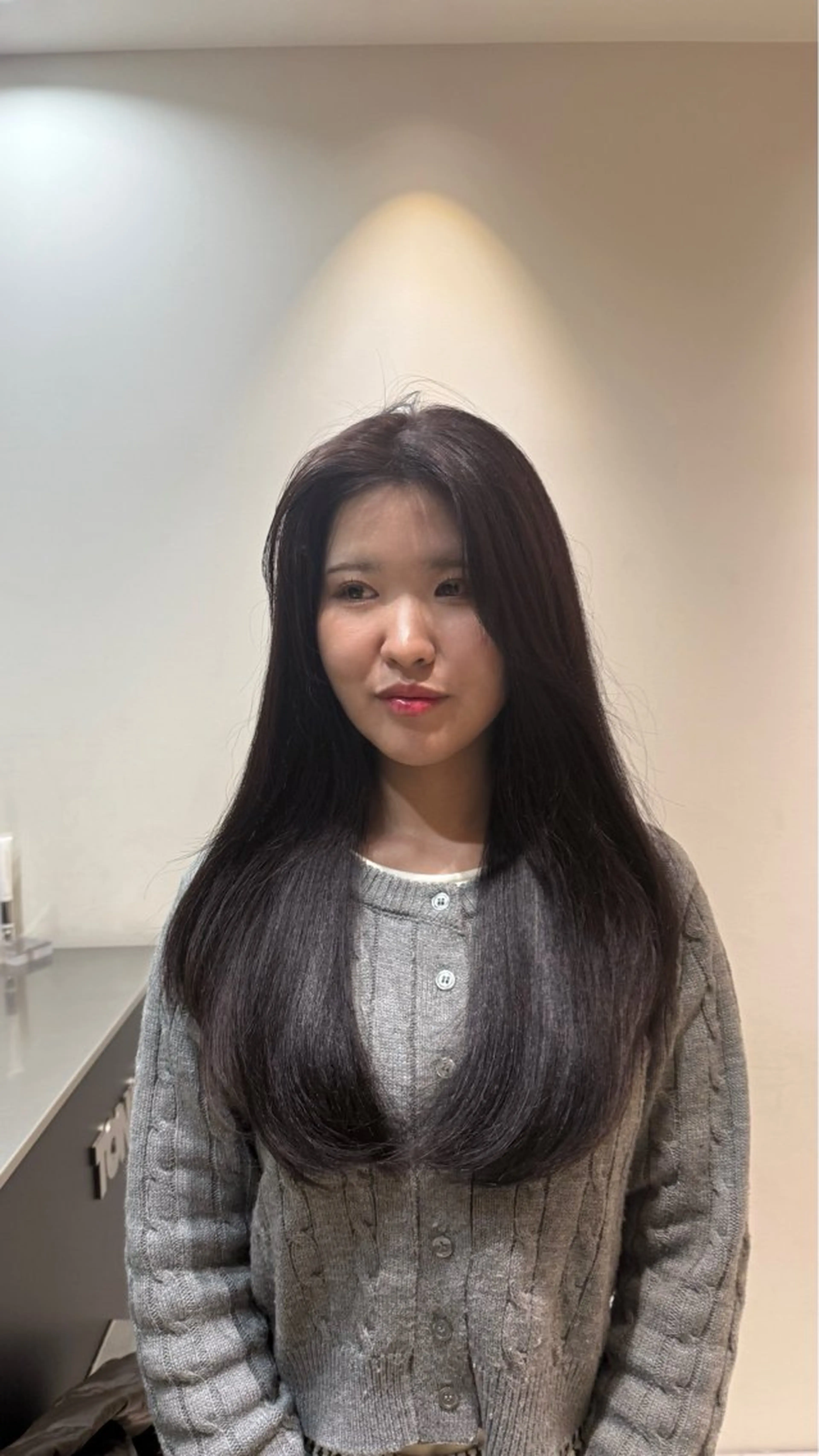 ロング カラー 濱崎 あかりのヘアスタイル