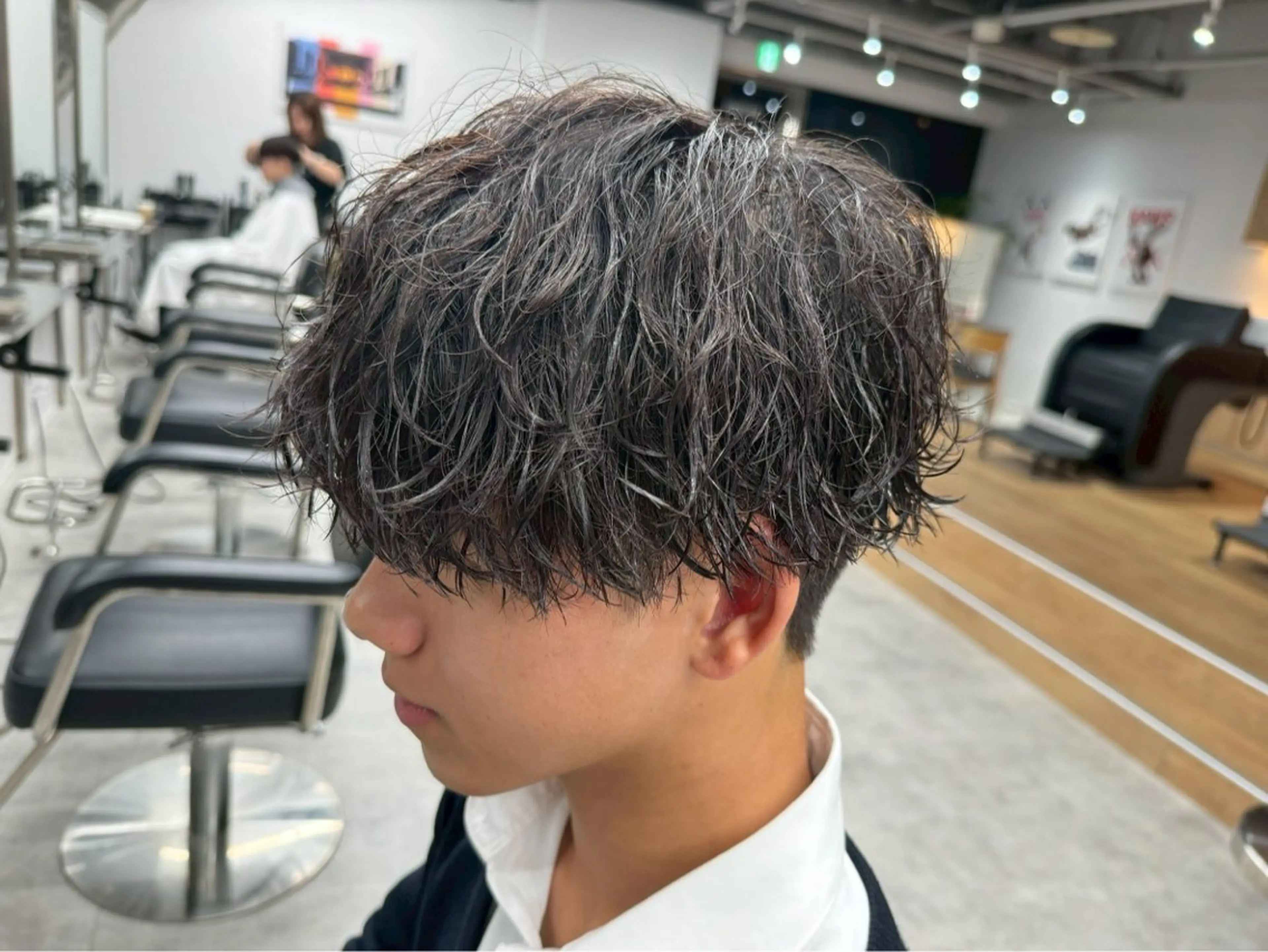 🔴人気No. 1🔴骨格矯正カット＋波巻きスパイラルパーマ🌀の写真