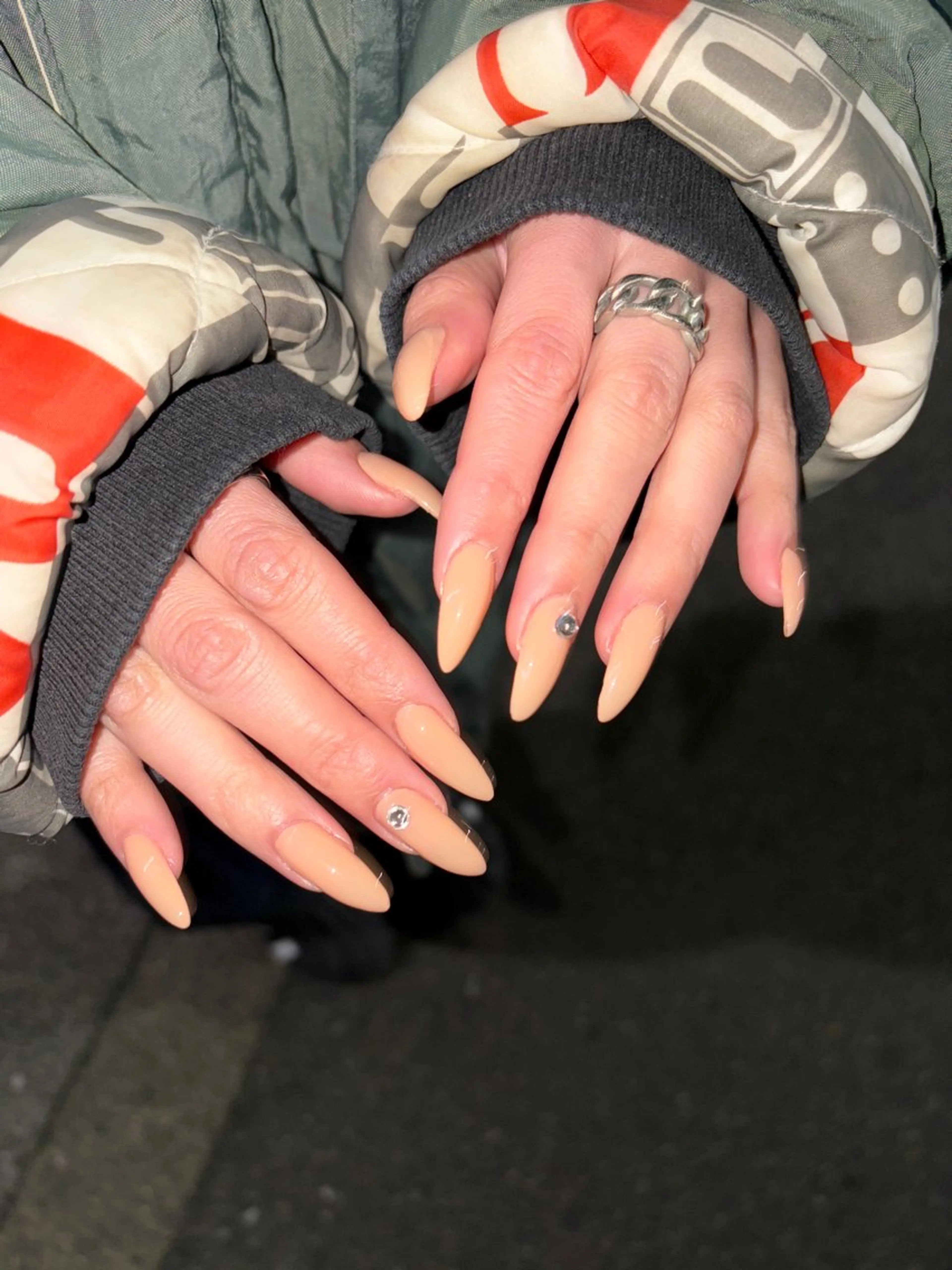 ネイル Rlash & r.nail BYα所属・r.nail BYa 菜央のネイルデザイン