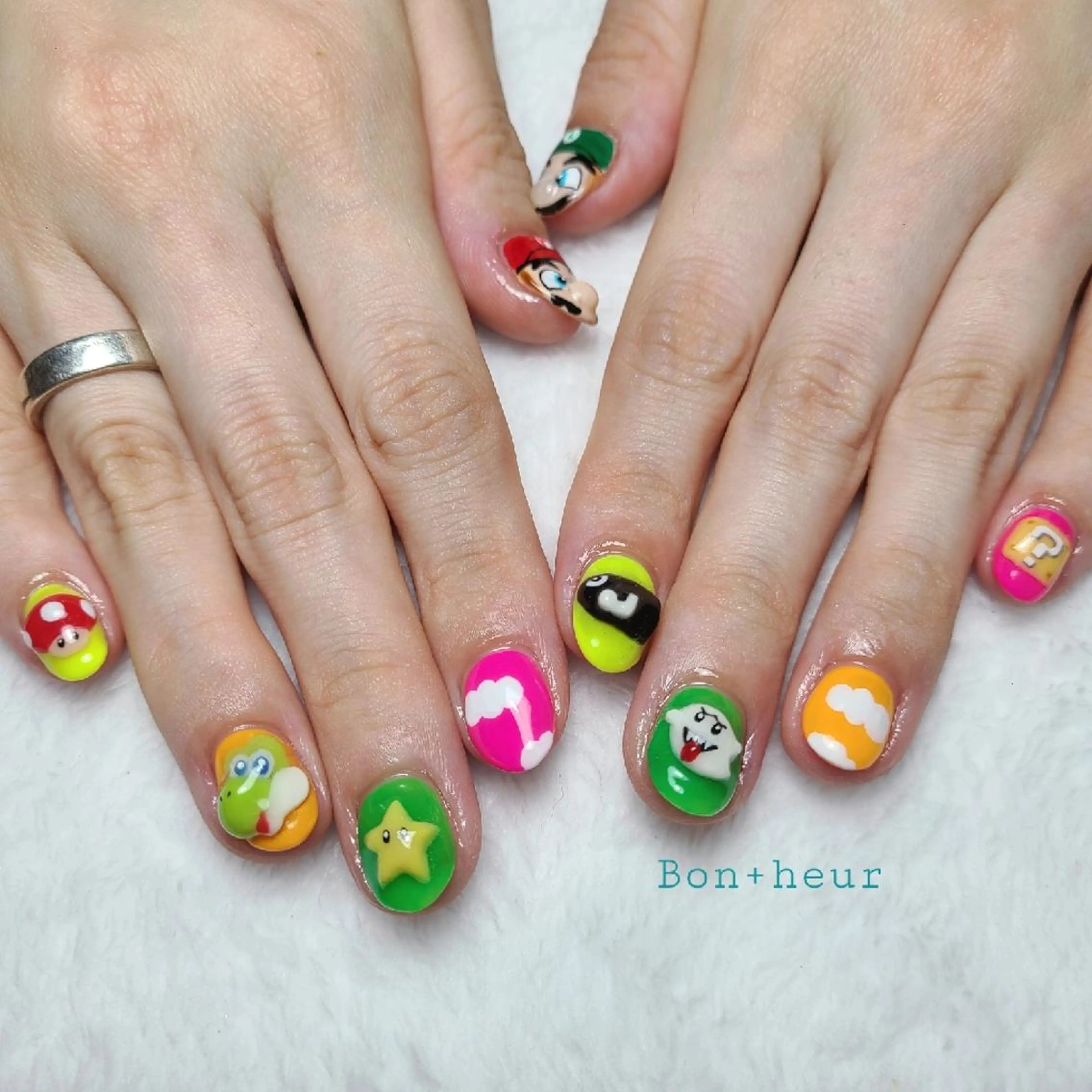 ネイル ハンドネイル 宮口 紗子のネイルデザイン