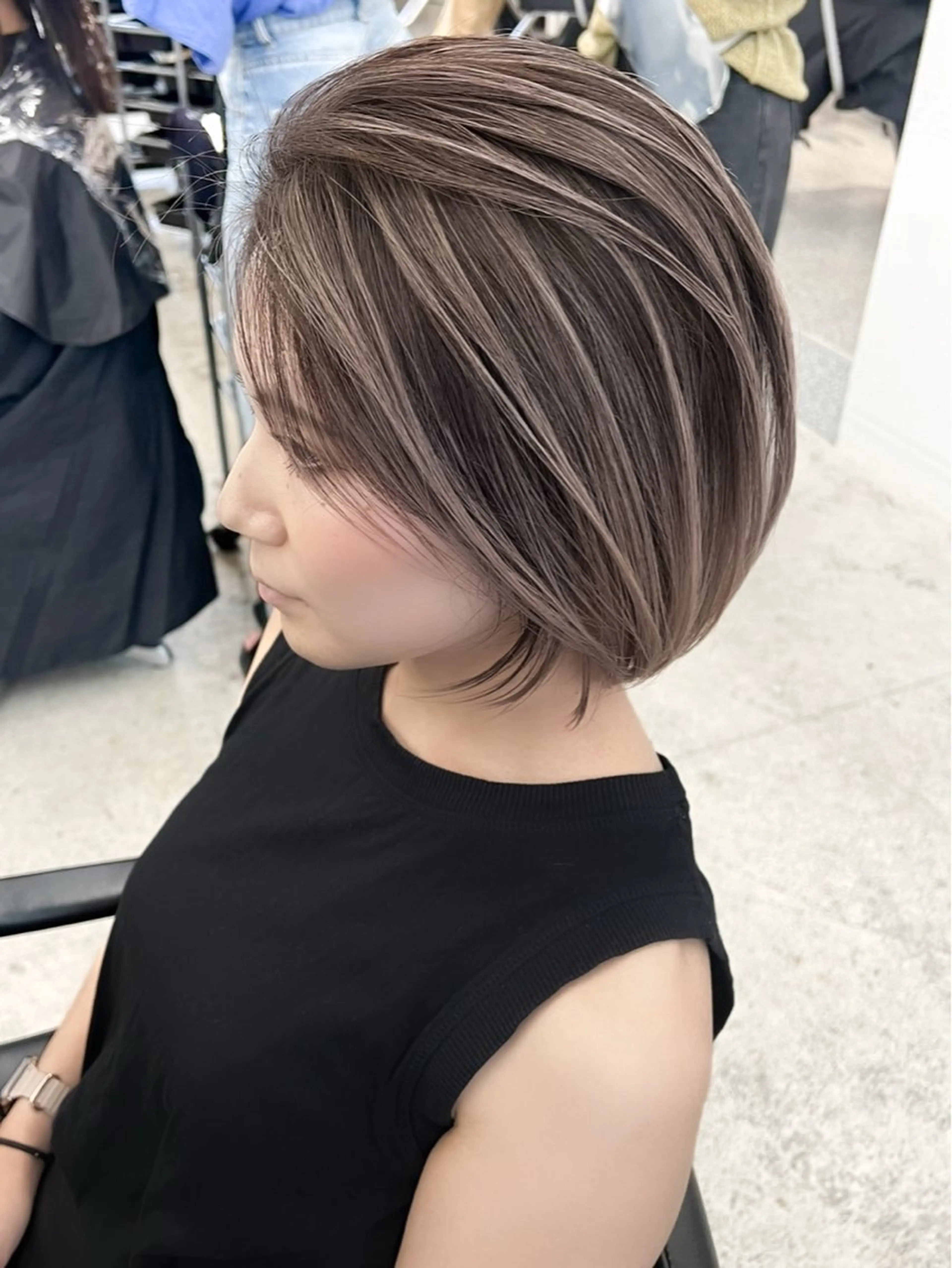 ショート カラー ハイライトカラー ハイライト 小顔ボブ jilblanカホのヘアスタイル