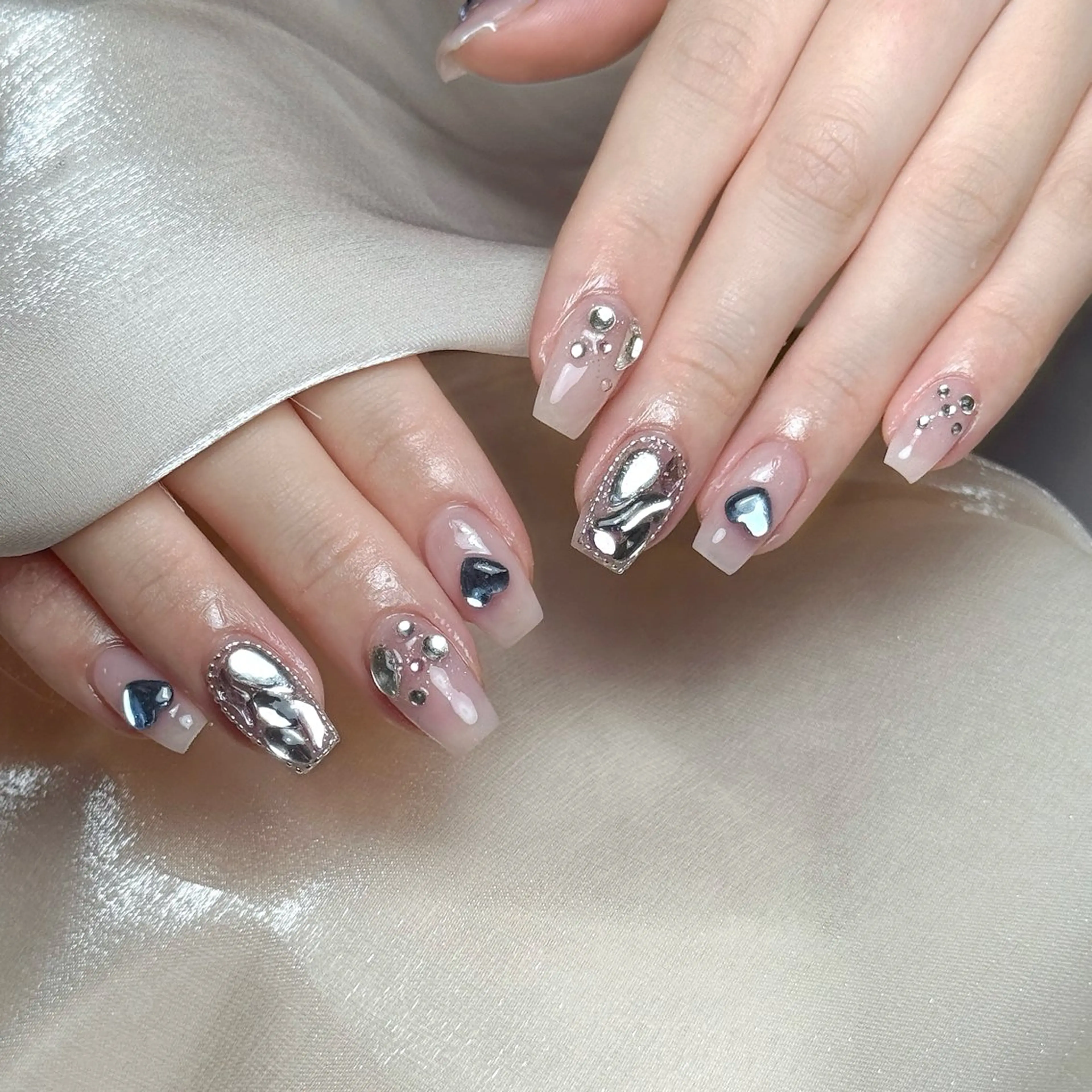 ネイル Maggie Nail🦩のネイルデザイン