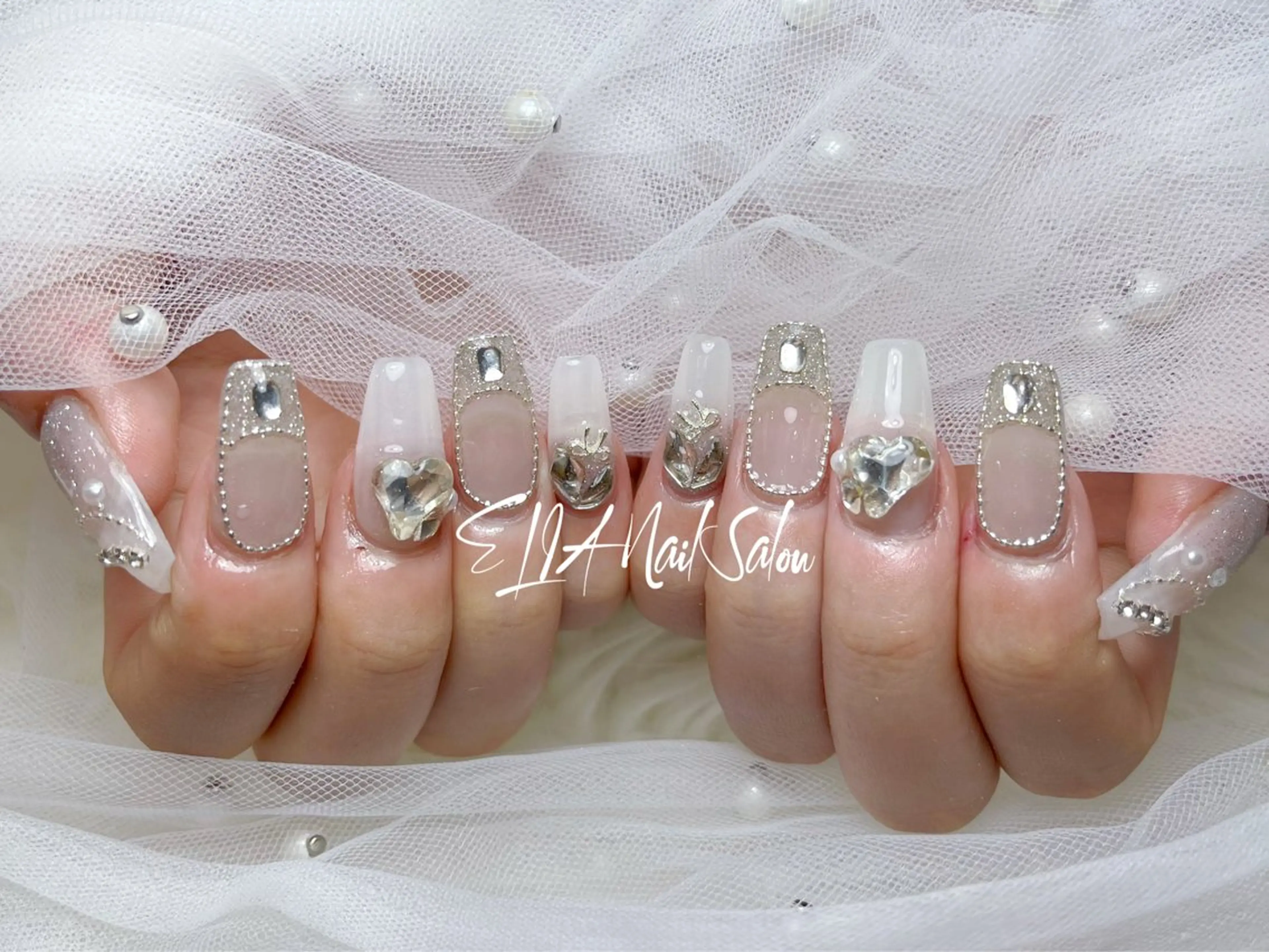 ミディアム cici nailのネイルデザイン