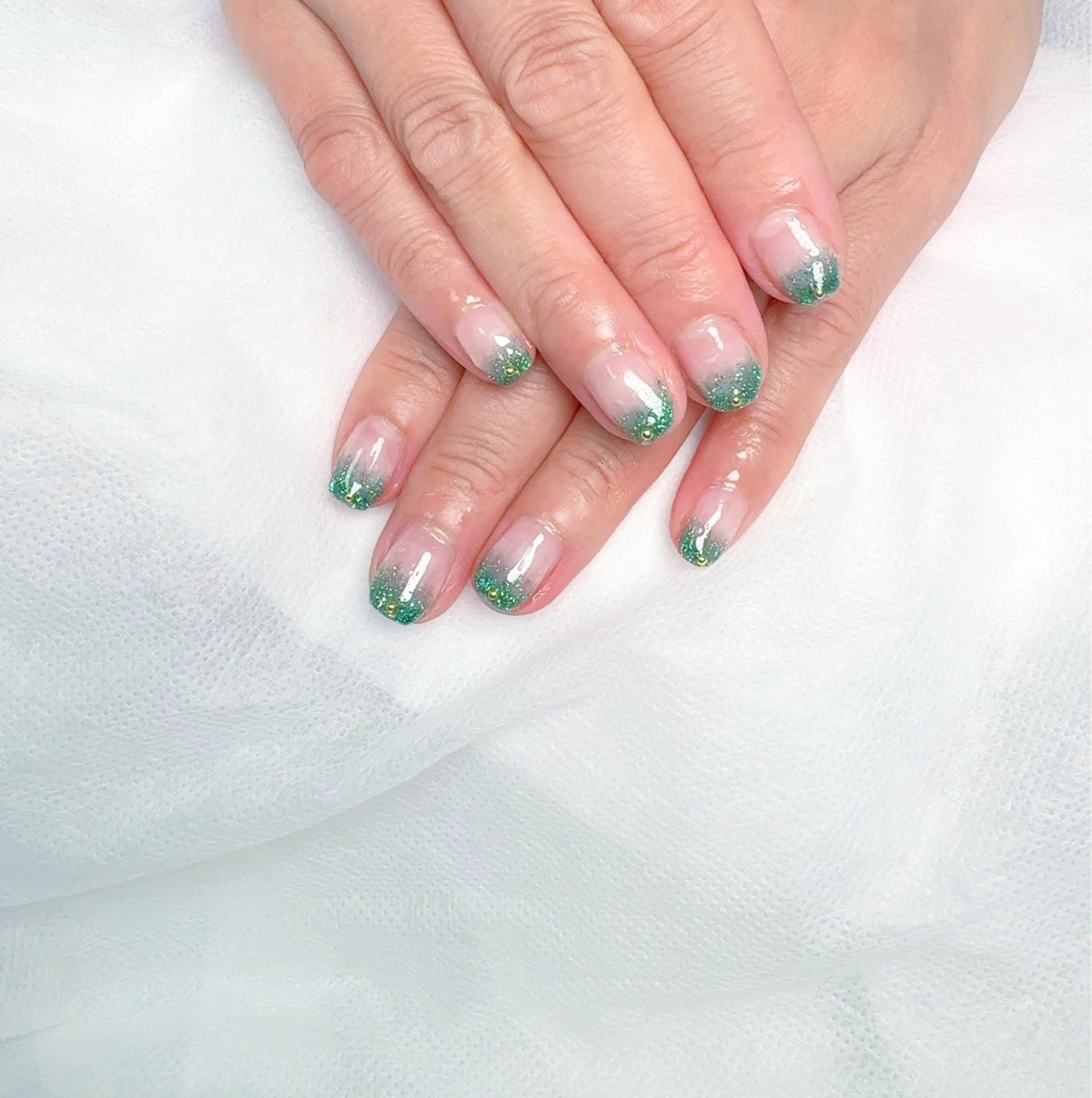 ネイル pink ladyサロン所属・べ にのネイルデザイン