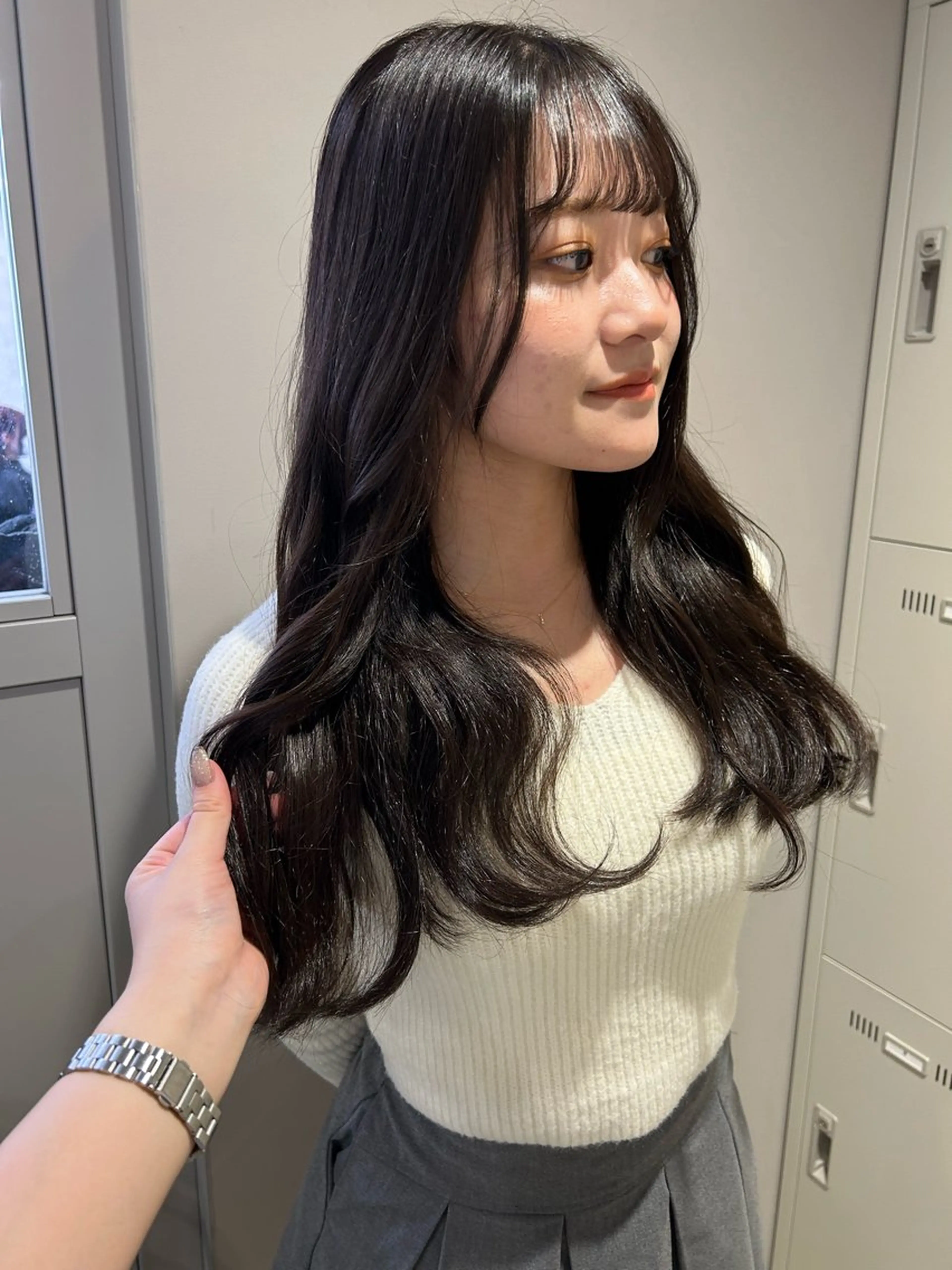 カラー ヘアカラー 透明感ベージュ🤎 ナチュラルレイヤーのヘアスタイル