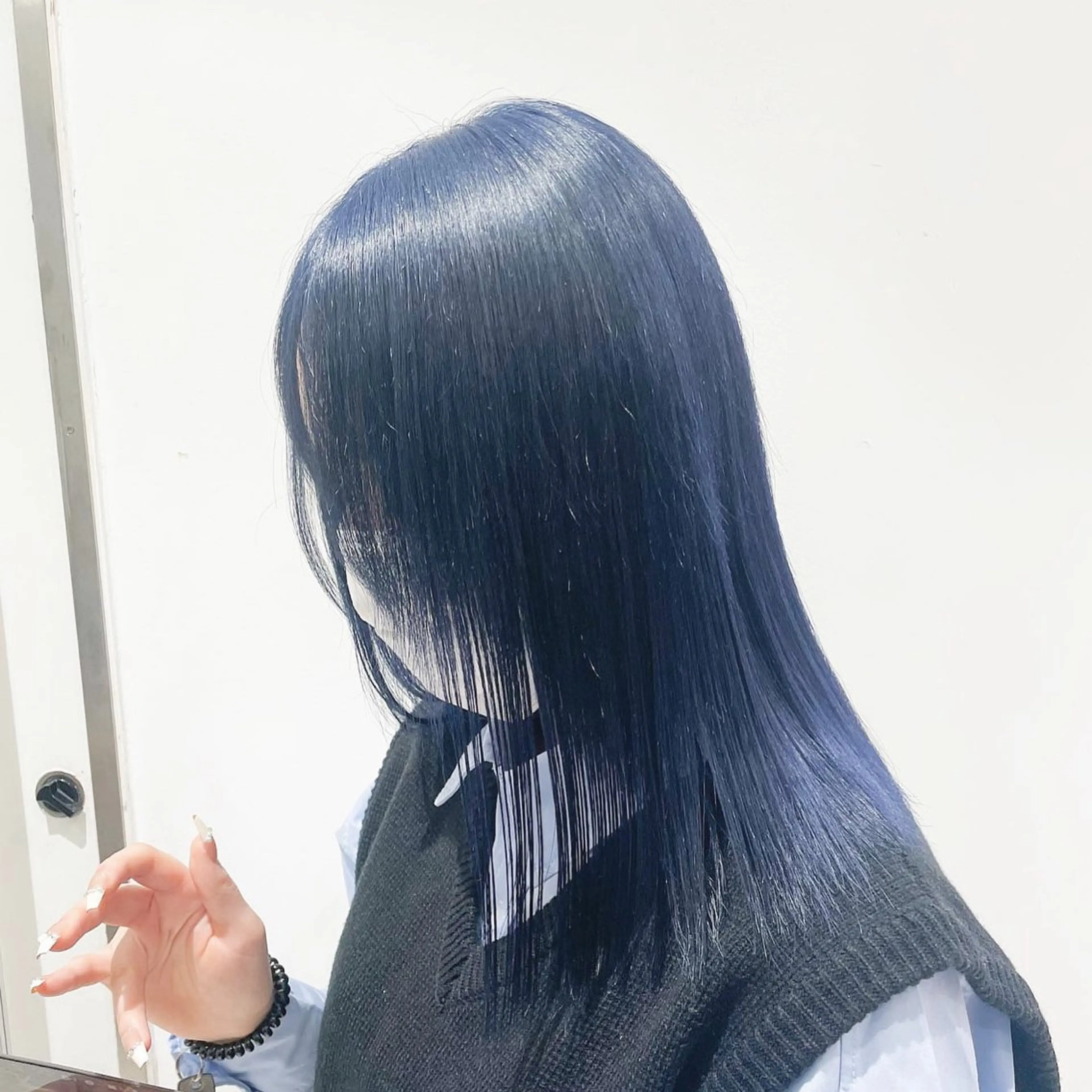 カラー 長尾菜々美🐰 ／ハイトーンカラーのヘアスタイル