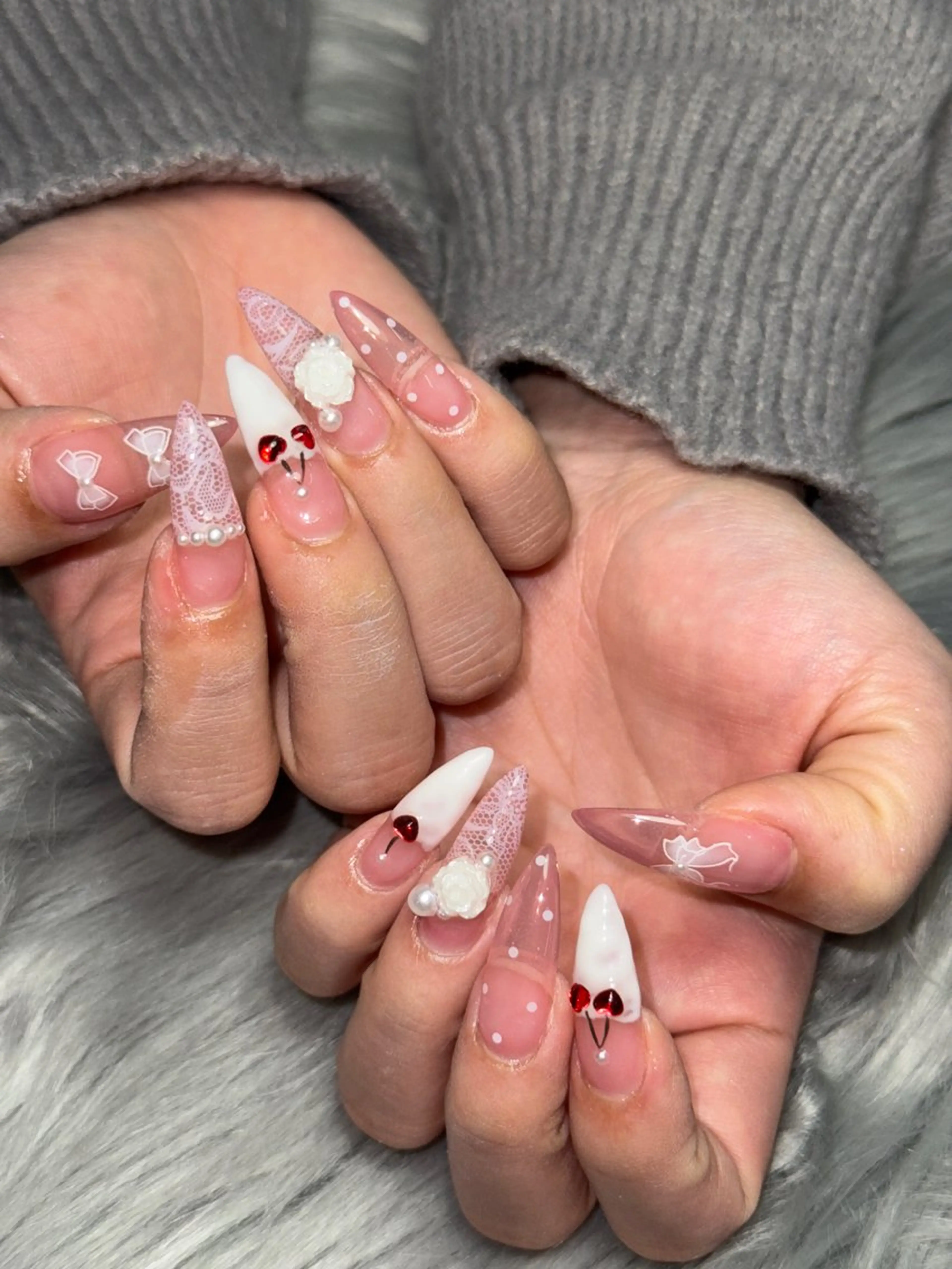 ネイル ハンドネイル Momoka 🍑🎀のネイルデザイン