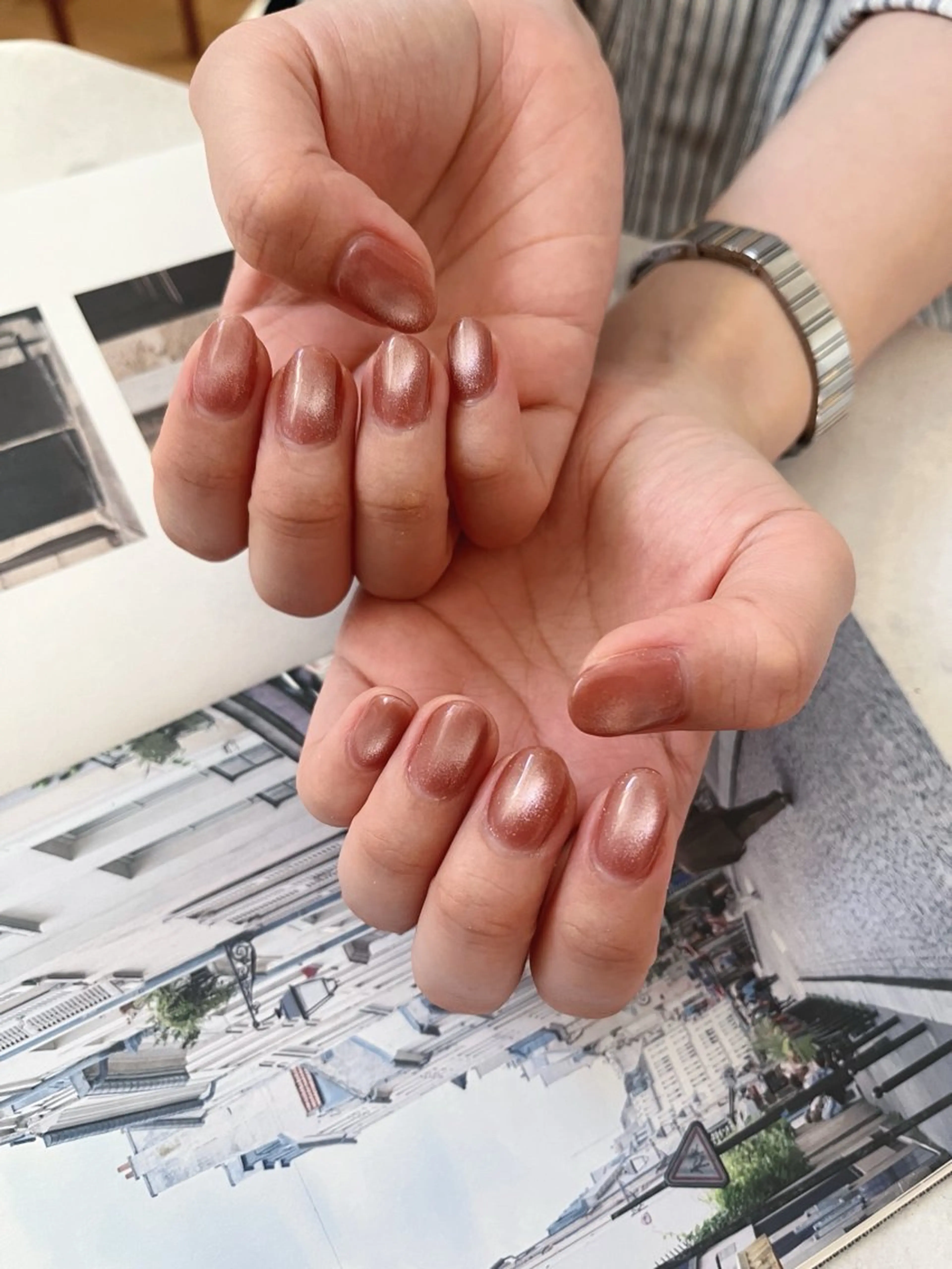 ネイル 氷ネイル・うるうるネイル K Aのネイルデザイン