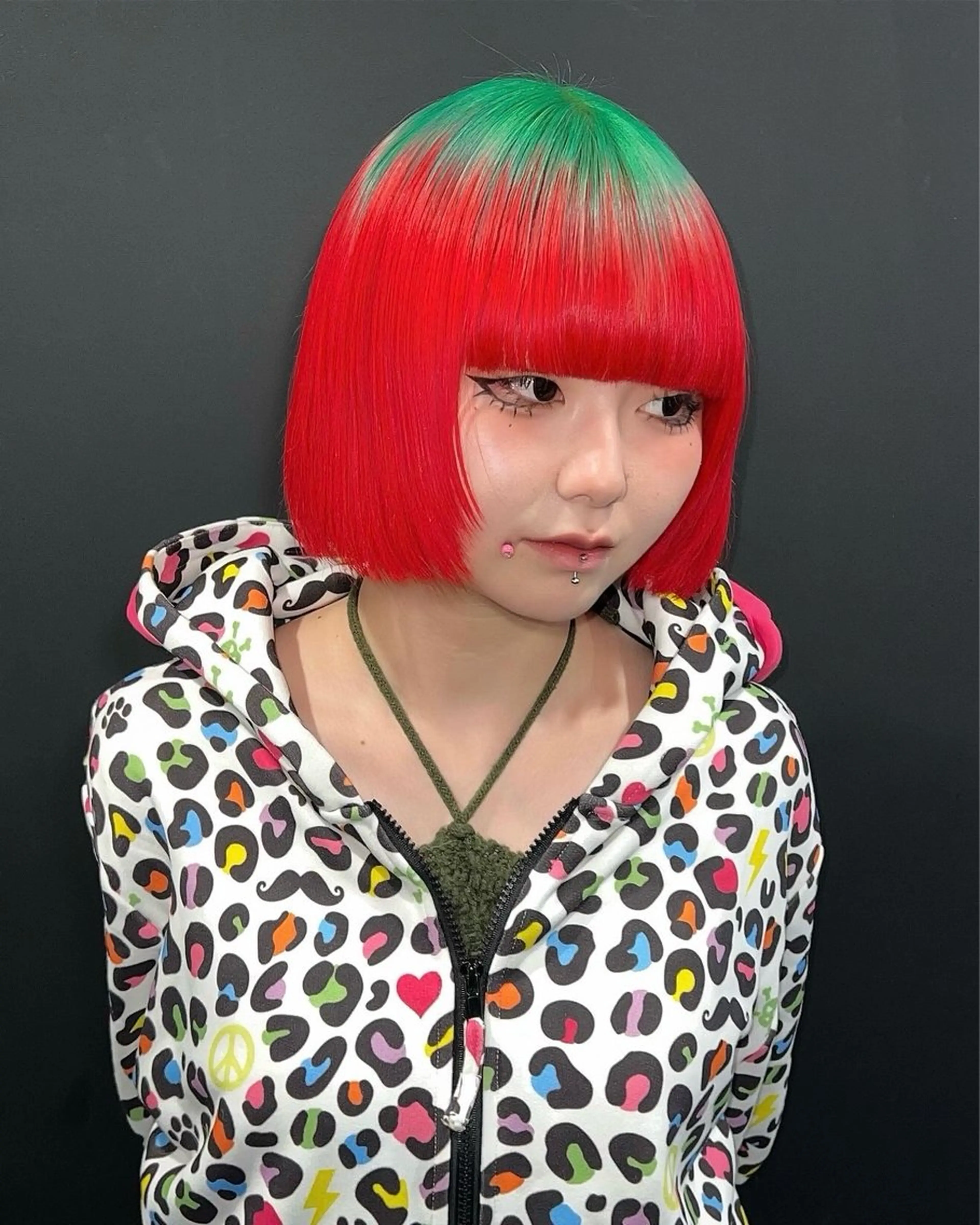 ショート ヘアカラー miku /原宿美容師/y2kのヘアスタイル