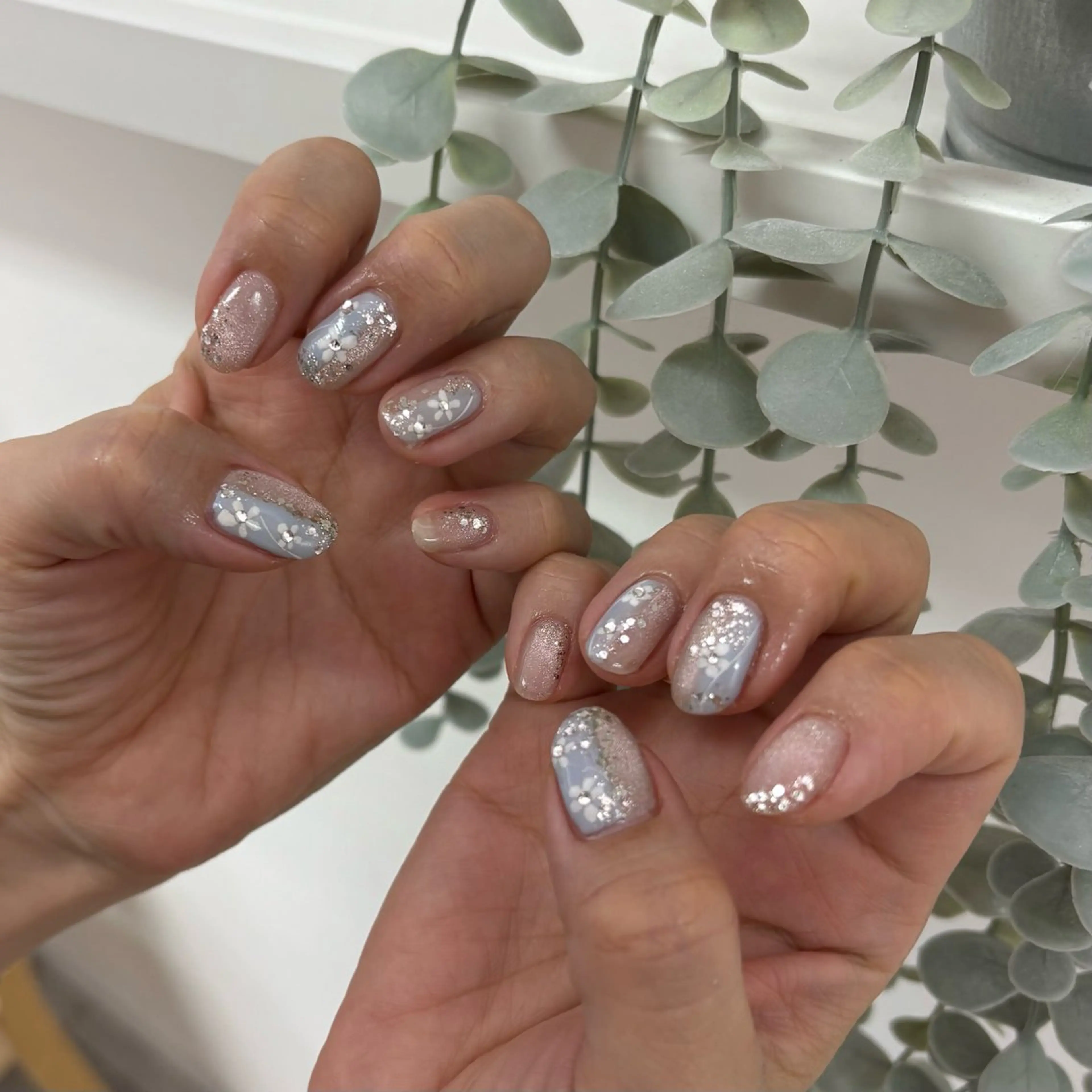 ネイル ハンドネイル リリーズネイル 伊藤のネイルデザイン