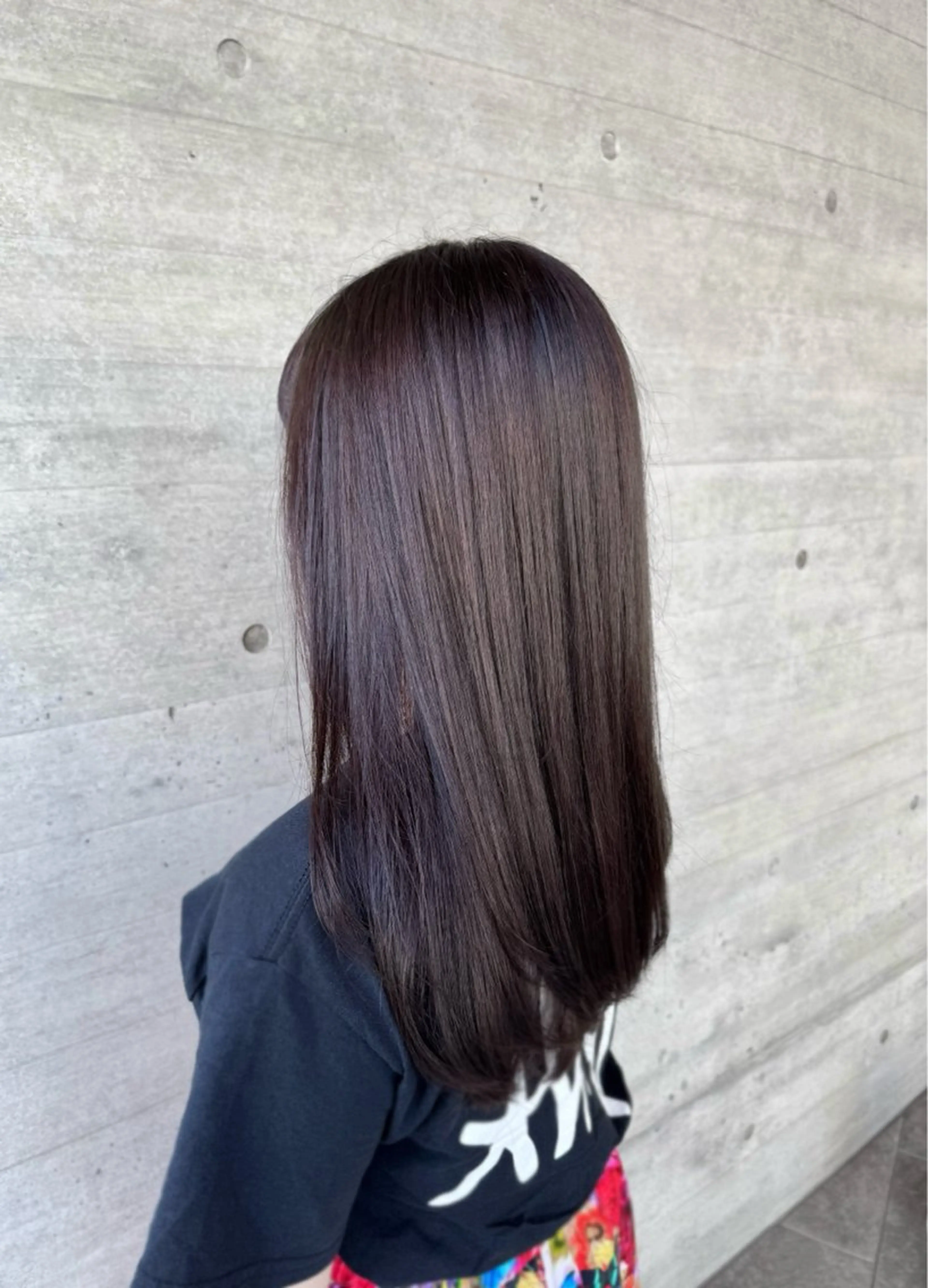 セミロング カット ヘアカラー Kingdom鎌倉所属・透明感カラー/艶髪 /鎌倉/ヤタベケンタのヘアスタイル