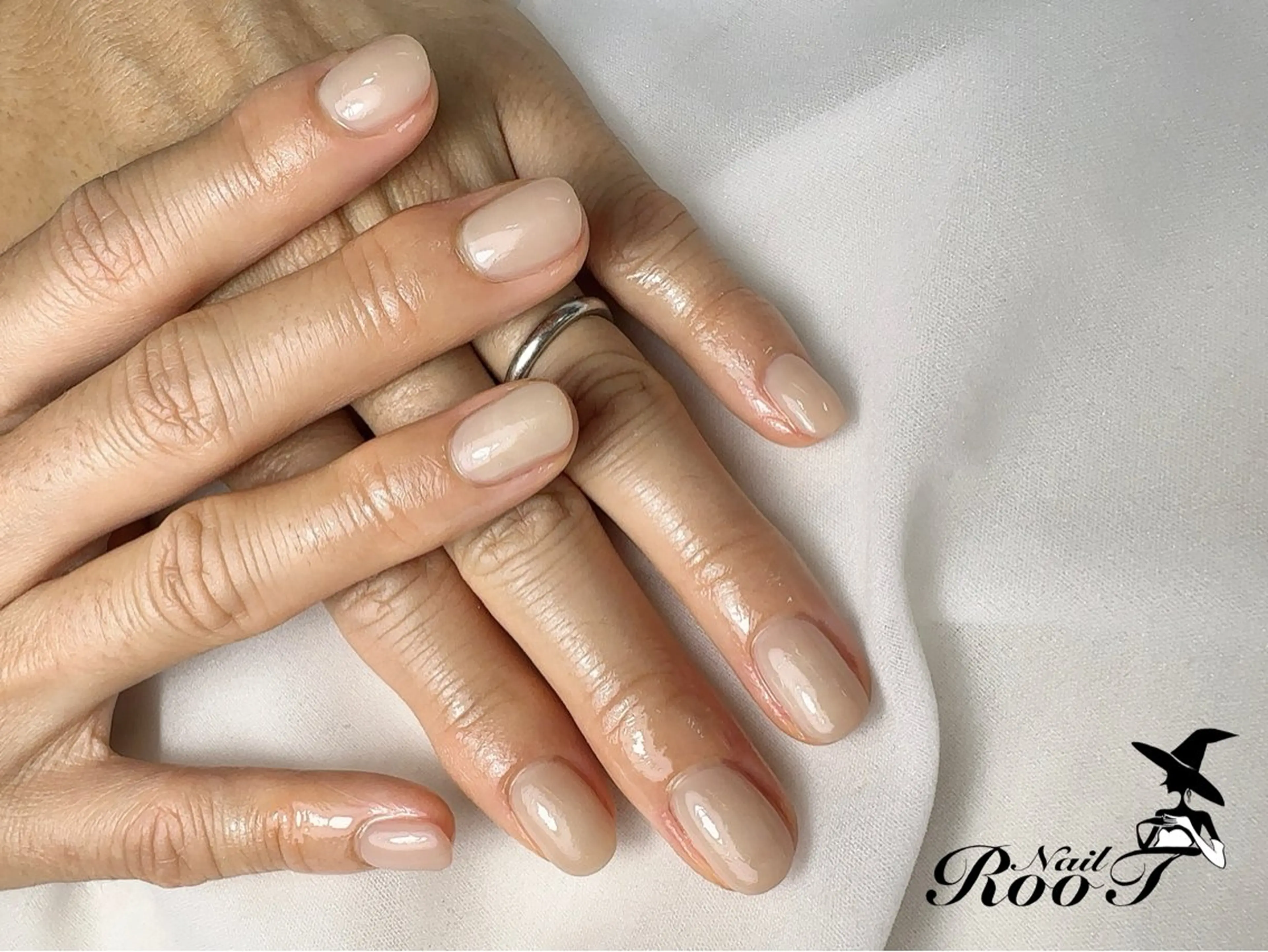 ネイル ワンカラーネイル ハンドネイル RooT Nailのネイルデザイン