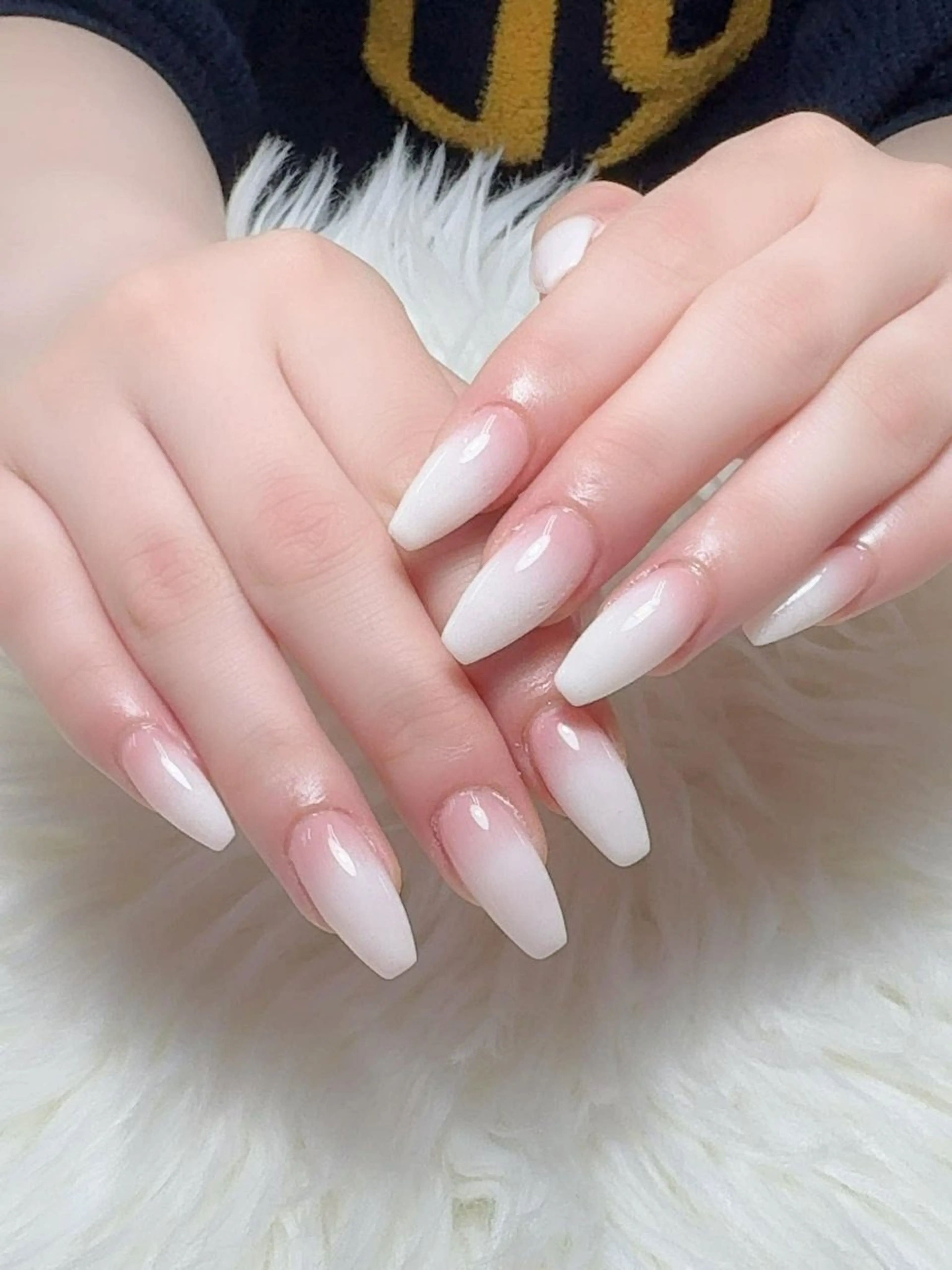 ネイル フレンチネイル グラデーション 韓国ネイル マグネットネイル ミラーネイル ハンドネイル Squen Nail 【持ち込みOK】のネイルデザイン