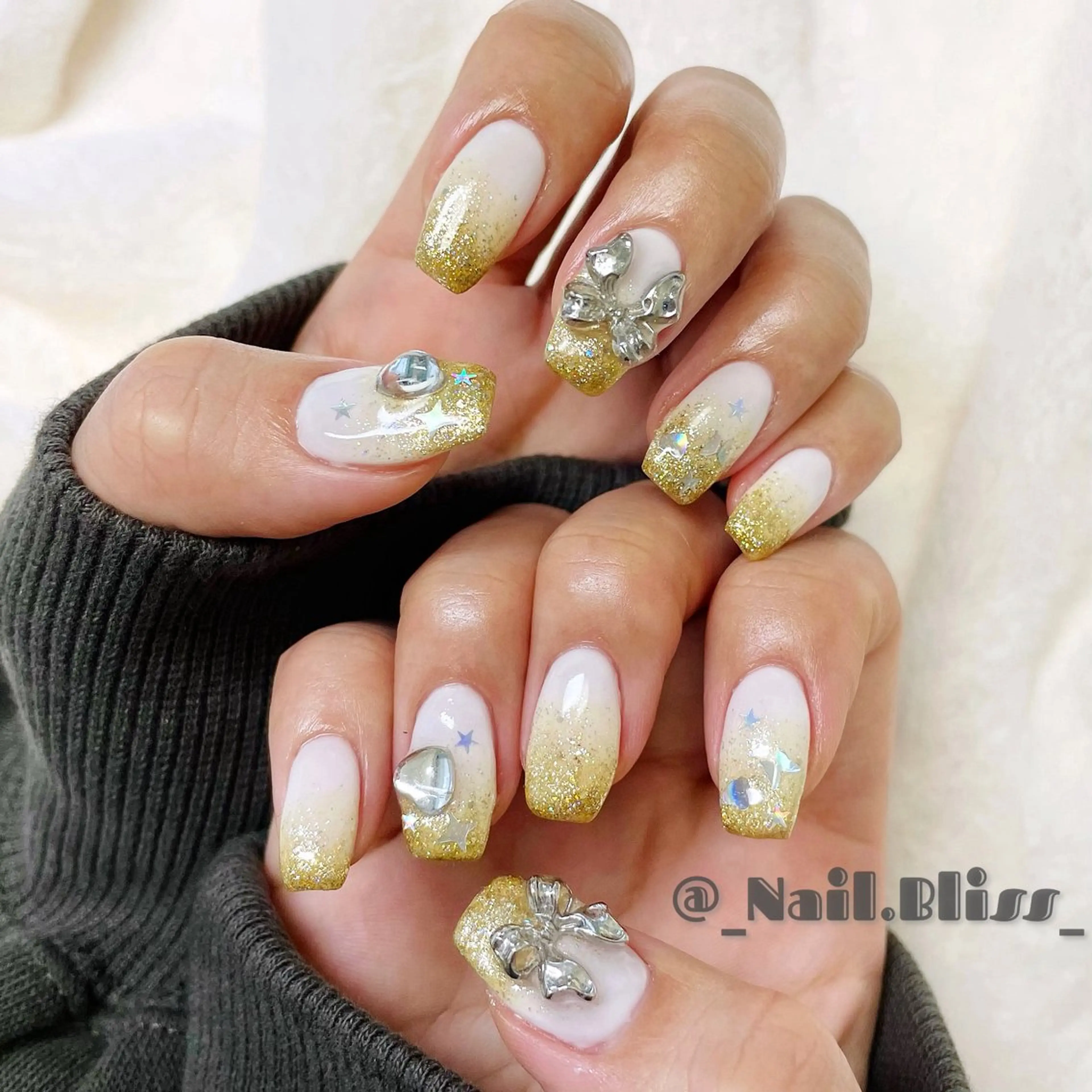 ネイル キラキラネイル ハンドネイル NAIL BLISSのネイルデザイン