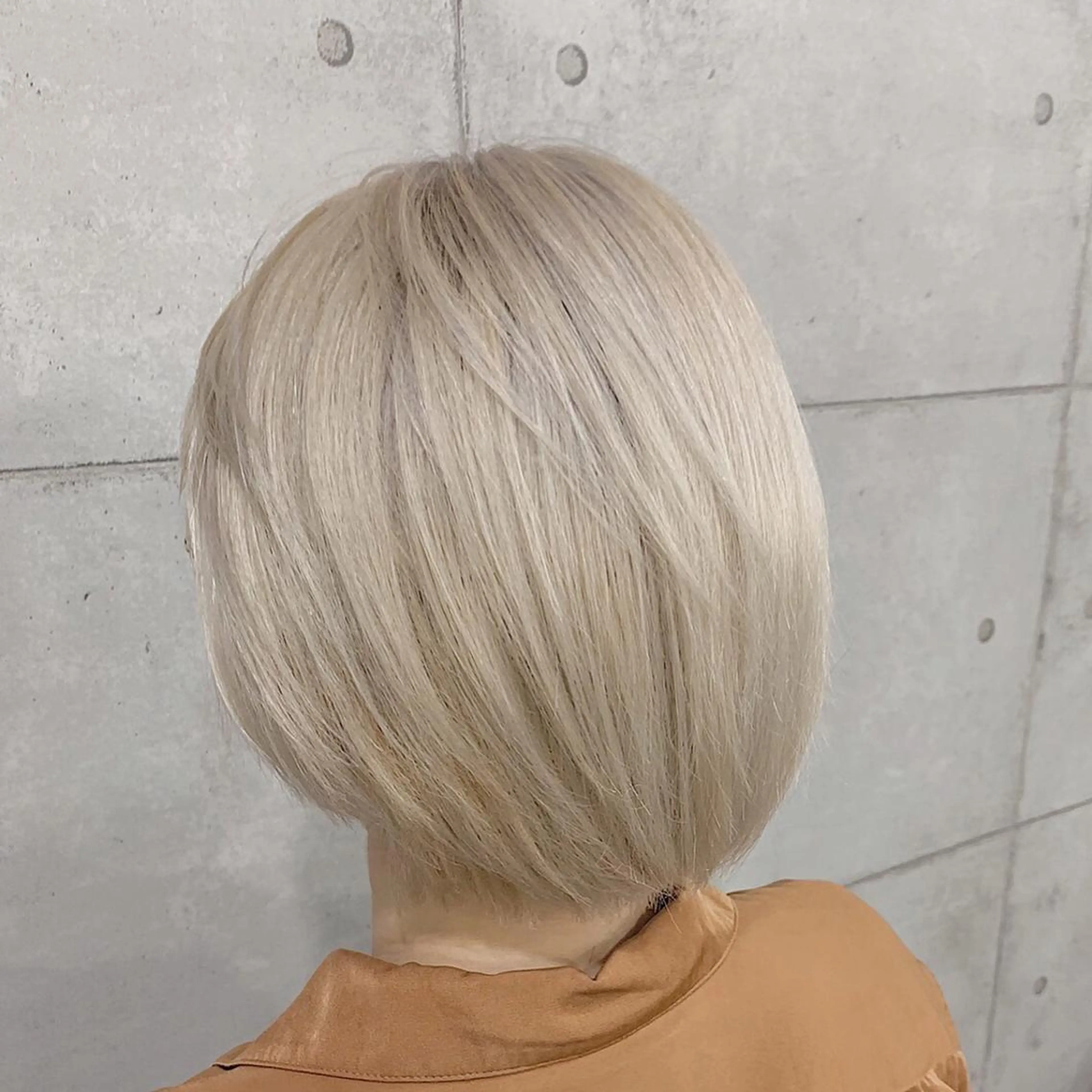 ショート カラー Hair & make Lamp所属・梅田のブリーチ特化 美容師KAI🥰のヘアスタイル