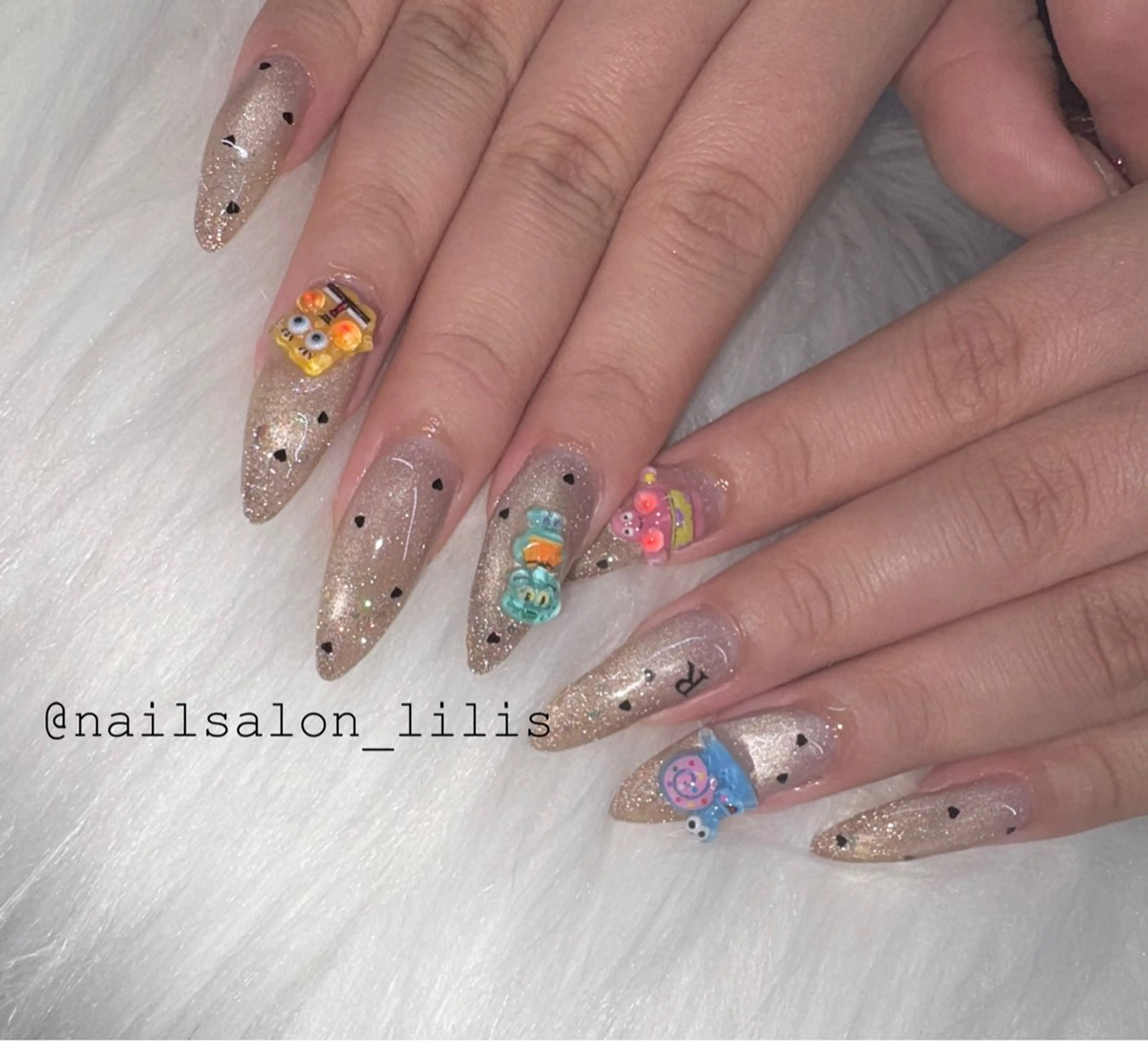ネイル フラッシュネイル グラデーション マグネットネイル ハンドネイル nailsalon lilis所属・nailsalon Lilisのネイルデザイン