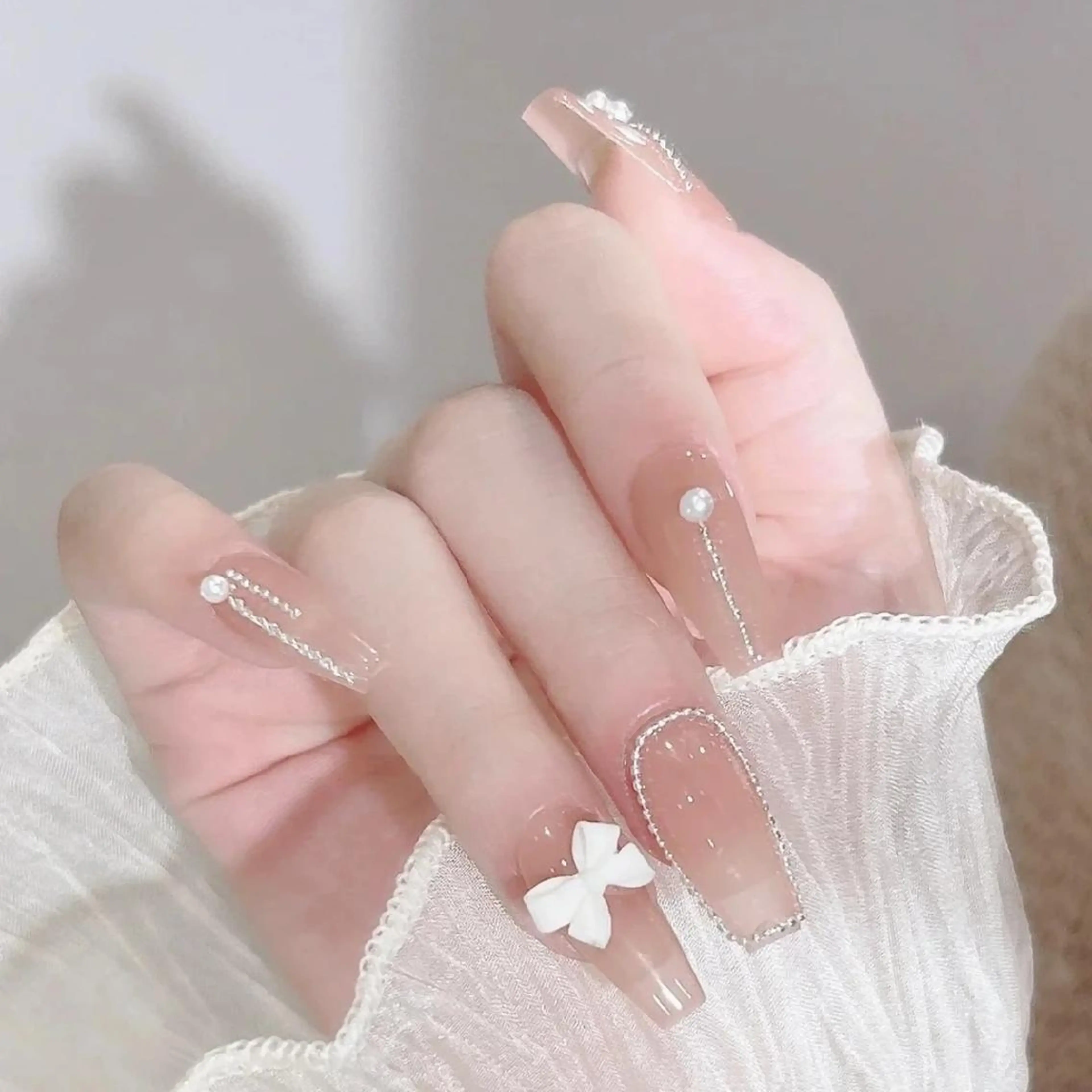 セミロング ネイル ネイリストゆか💅 長さだし、深爪矯正のネイルデザイン