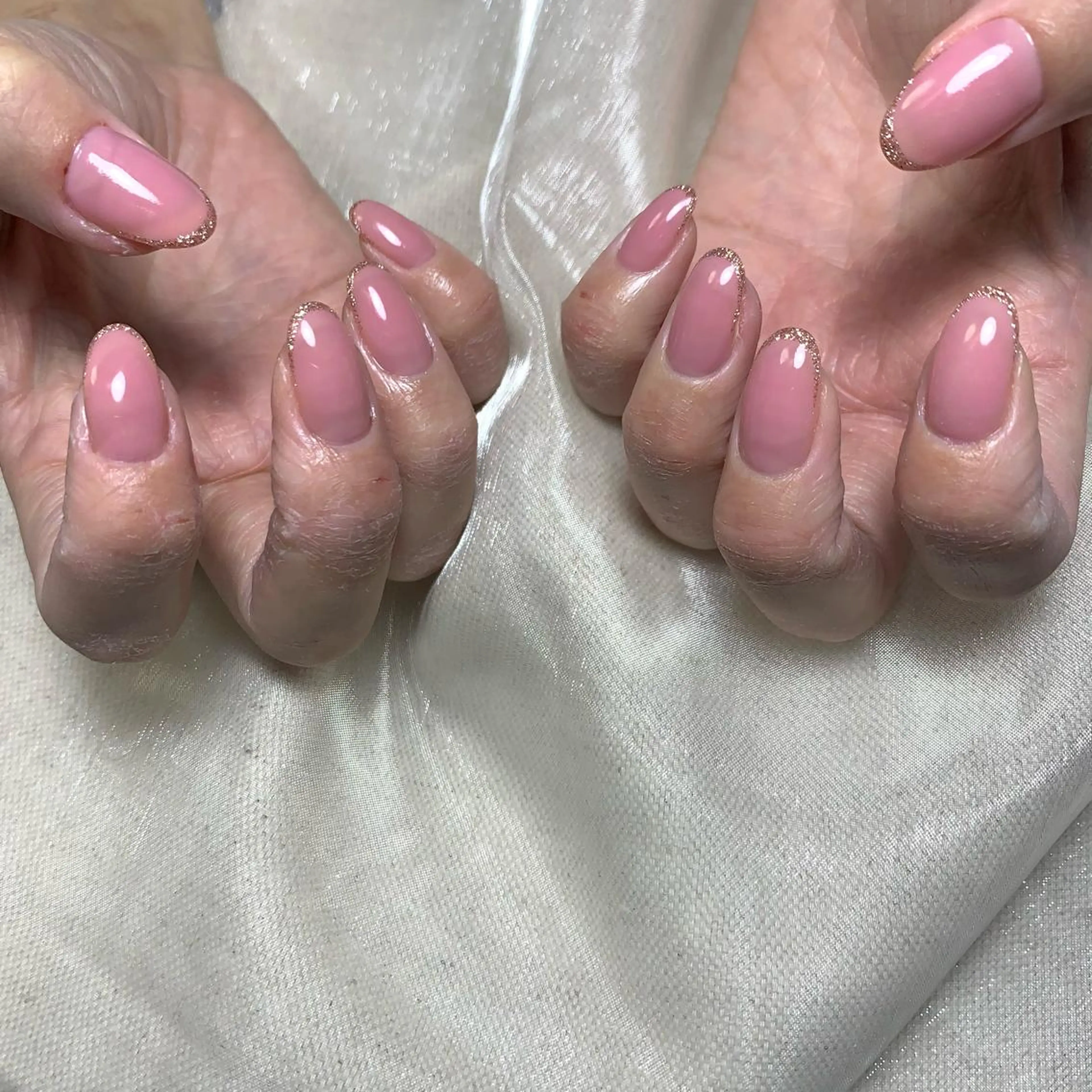 ネイル シンプルネイル repos~ルポ~所属・里見 麗のネイルデザイン