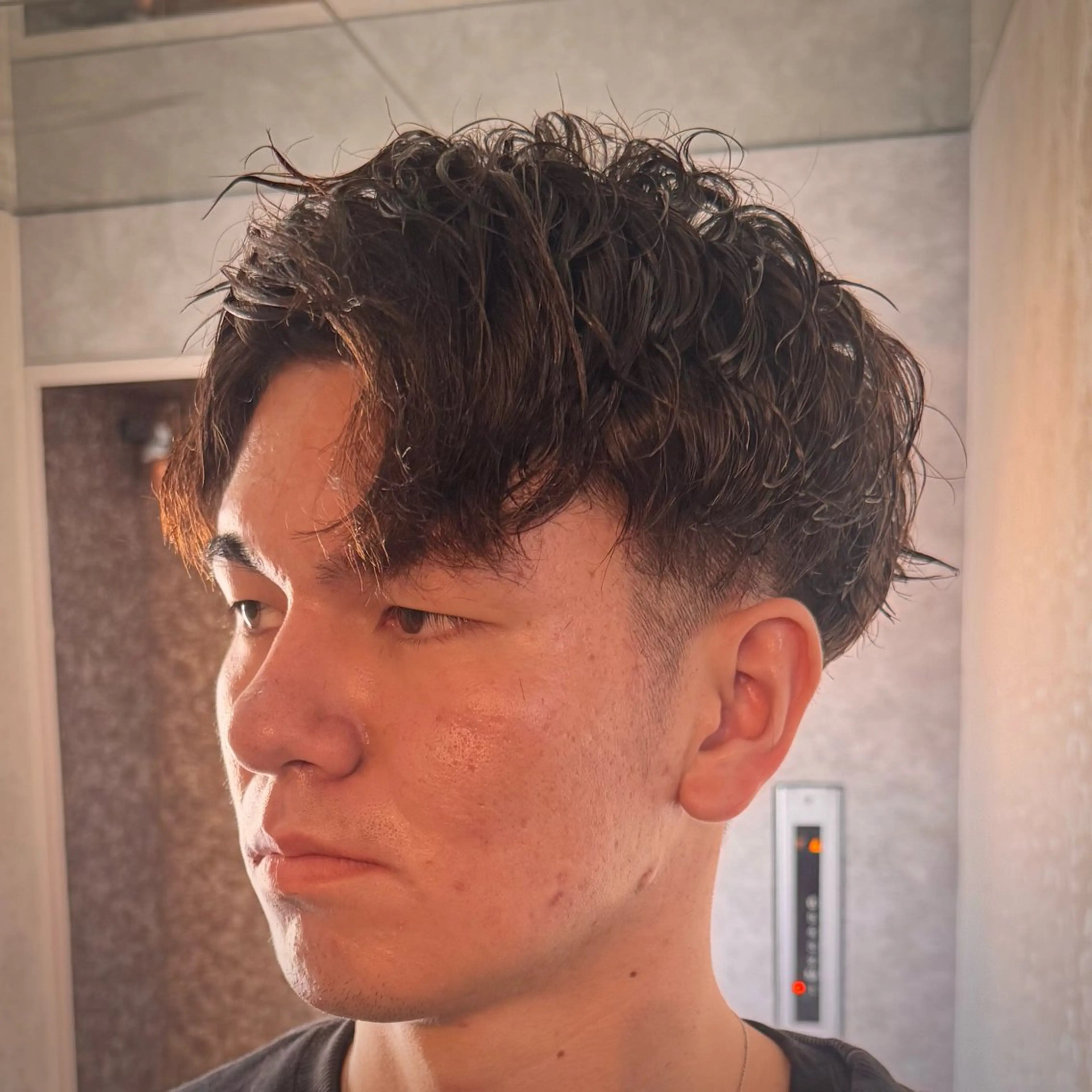 ショート パーマ メンズ アップバング カット パーマ GLADMAN'S CUT CLUB 立川所属・立川メンズカット/ メンズパーマ💈三上のヘアスタイル