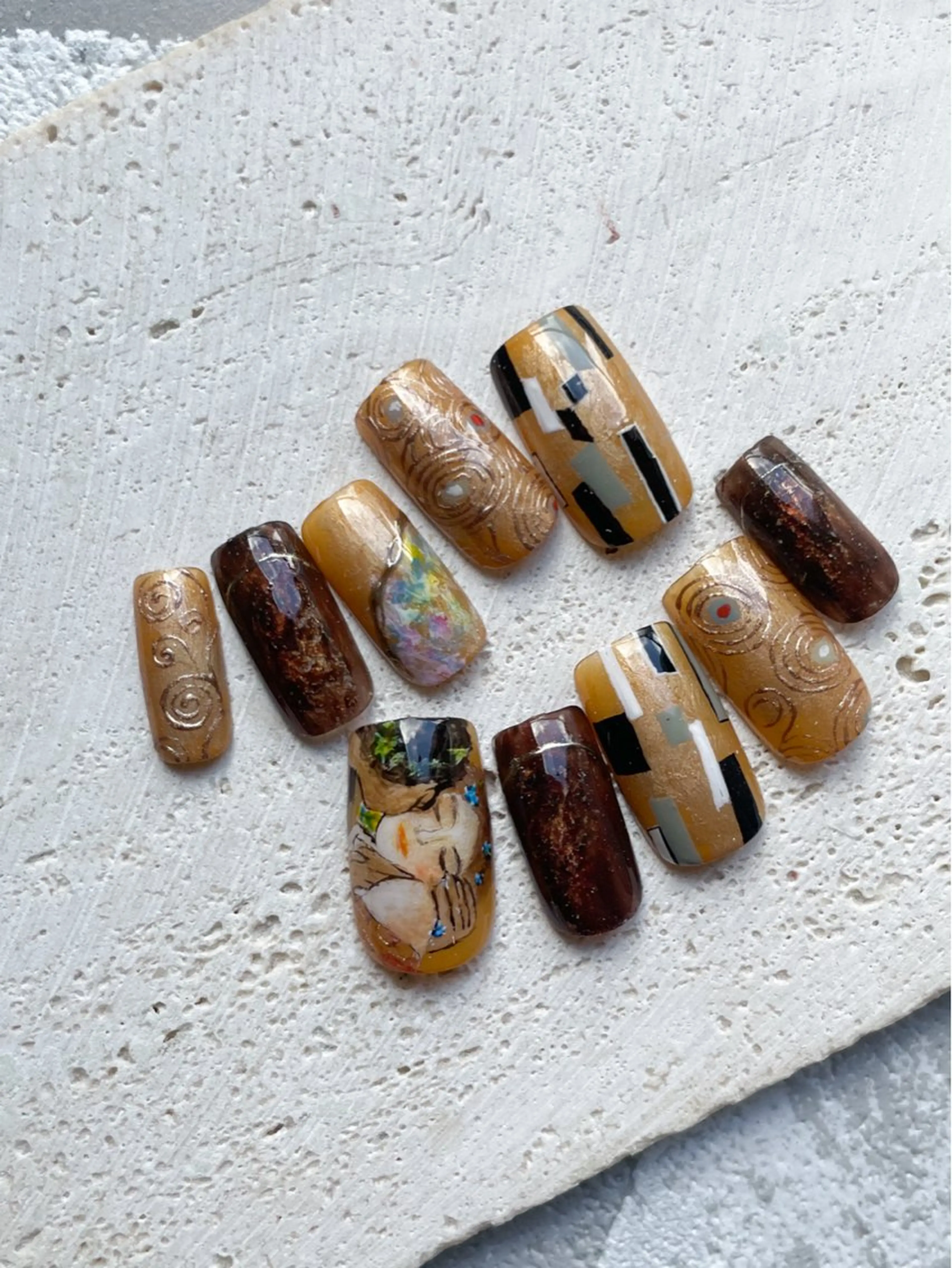 ネイル atelier　FIORITURA所属・FIORITURA aiのネイルデザイン