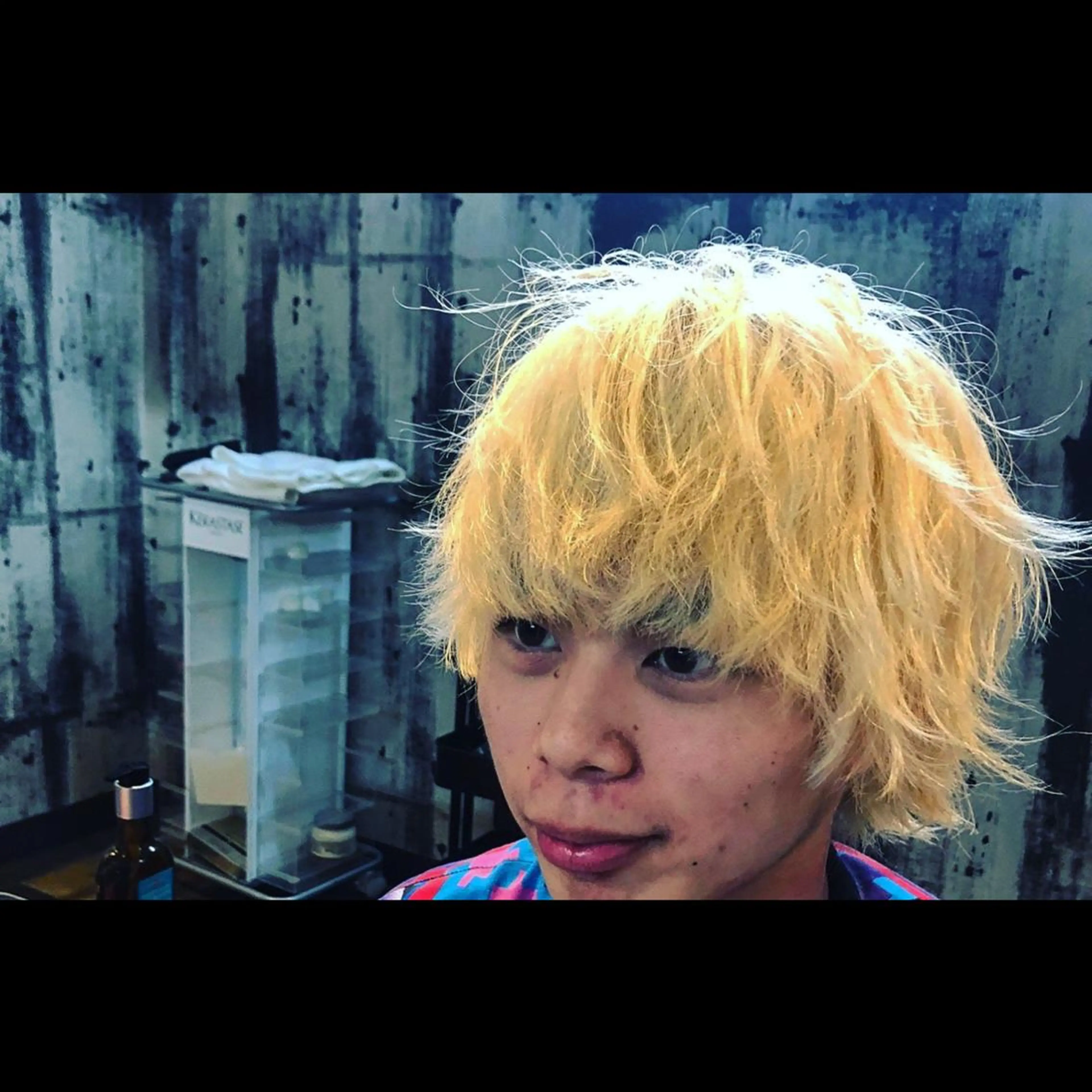 メンズダブルカラーの写真