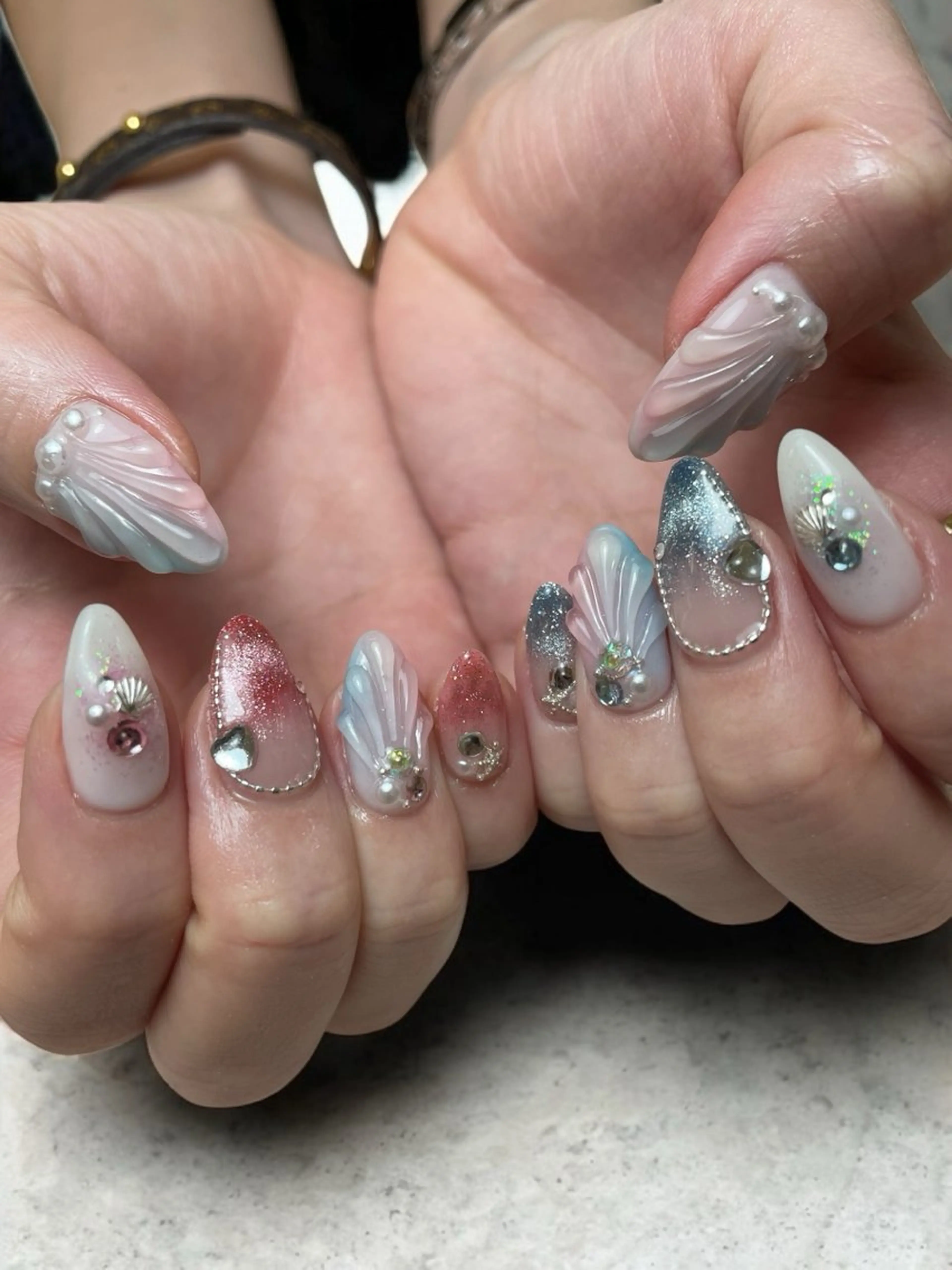 ネイル Hisaka Mikiのネイルデザイン