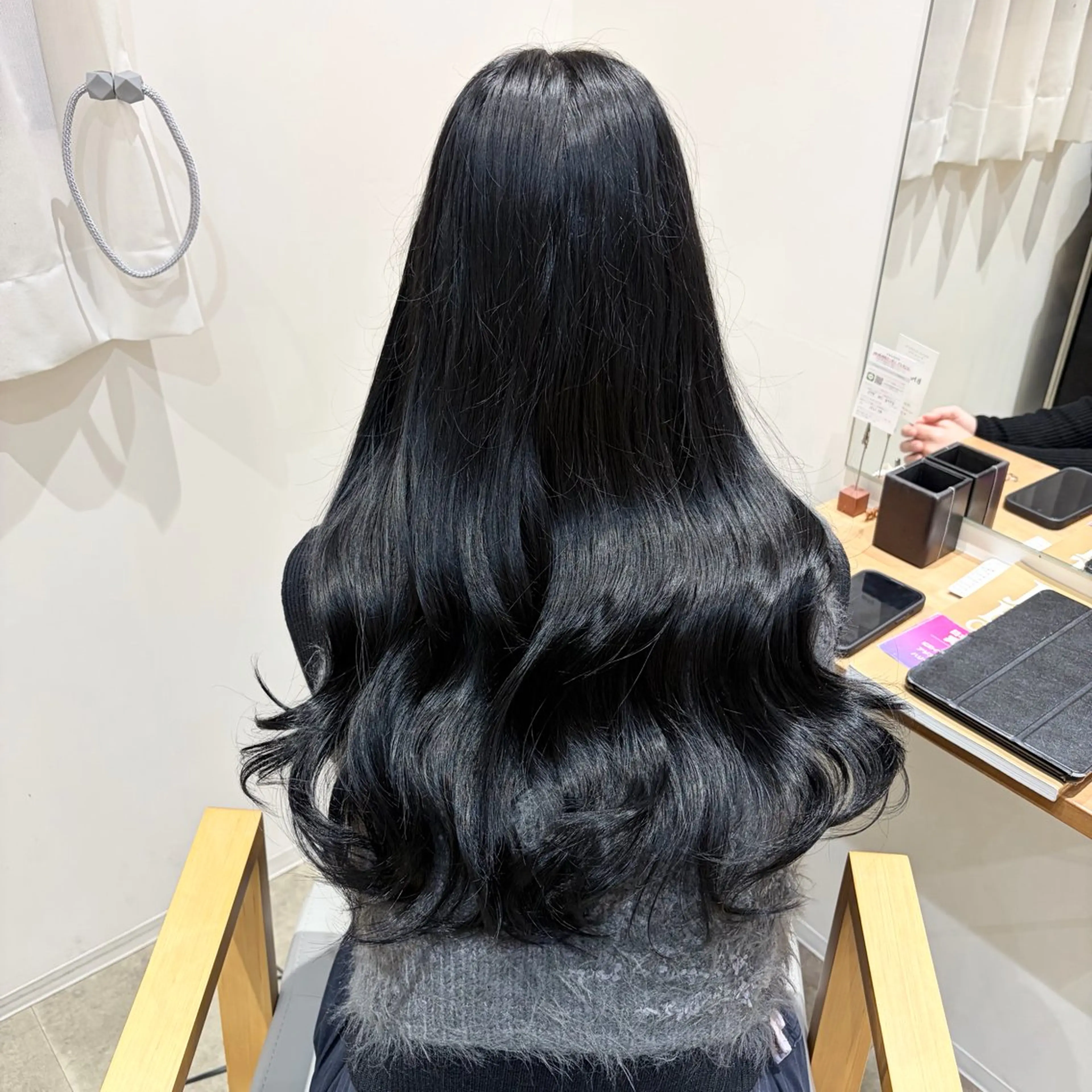 カラー 杉田 理胡のヘアスタイル