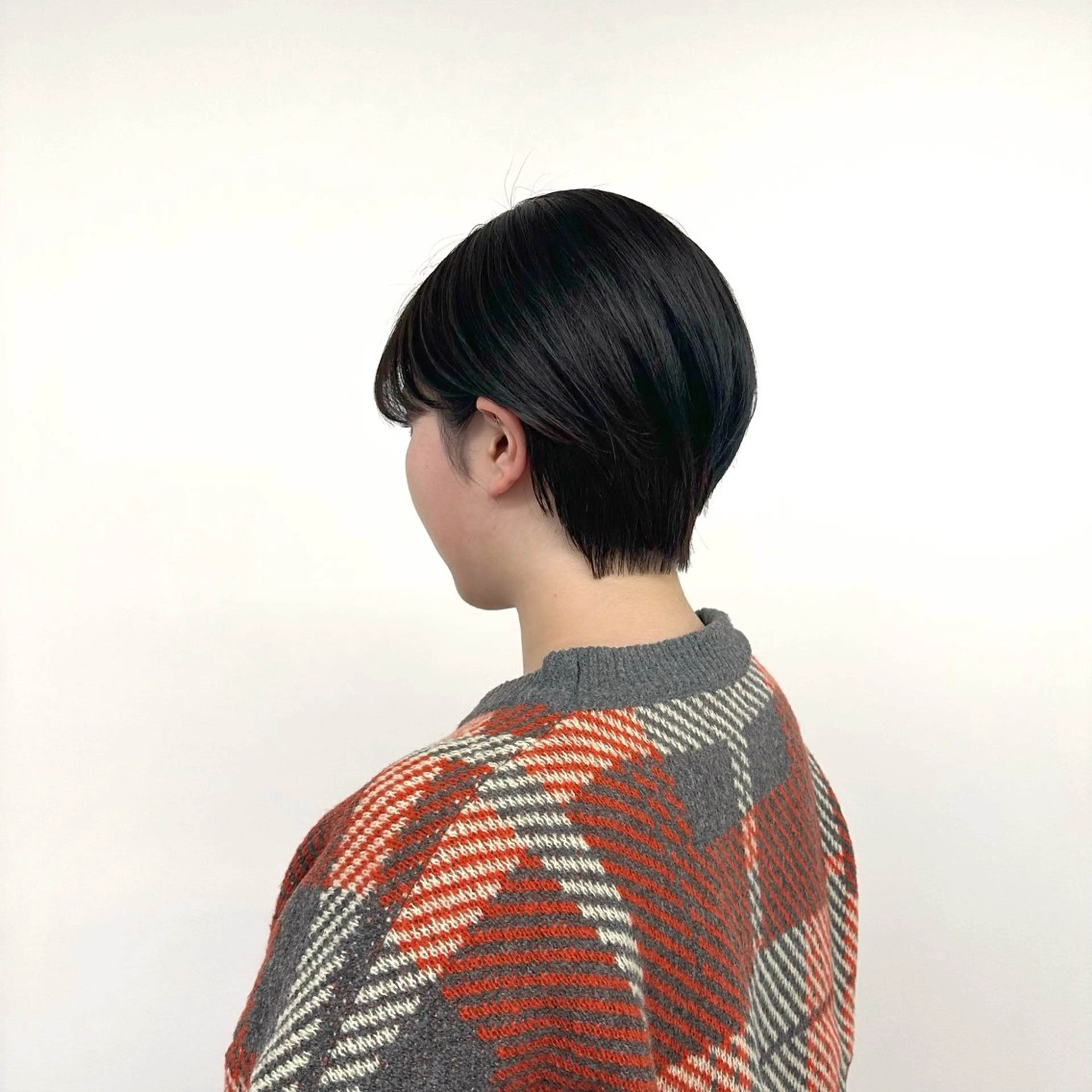 ショート カラー アンニュイヘア/ 顔周りカット/眞弓萌のヘアスタイル