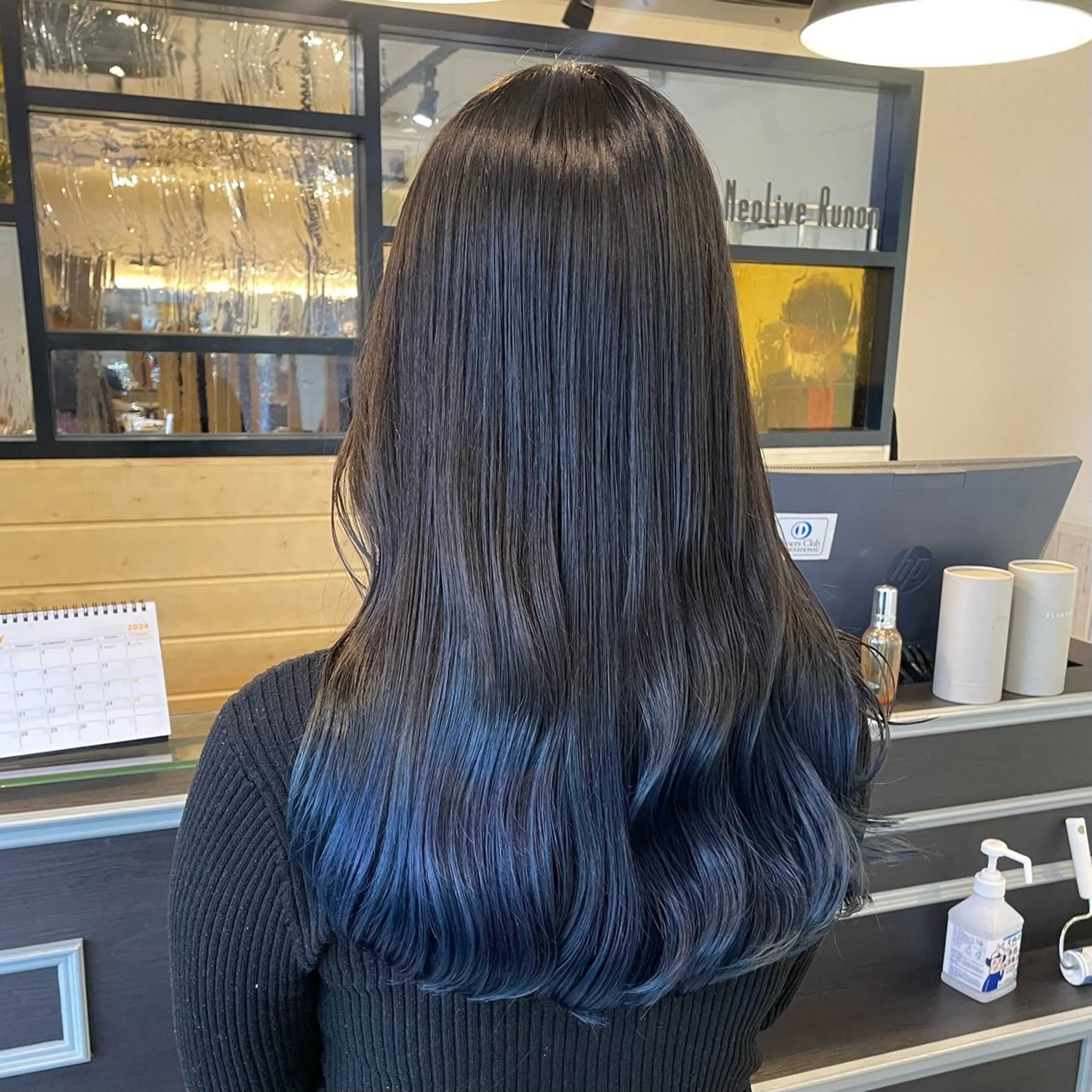 ロング カラー スナコザワ レナのヘアスタイル