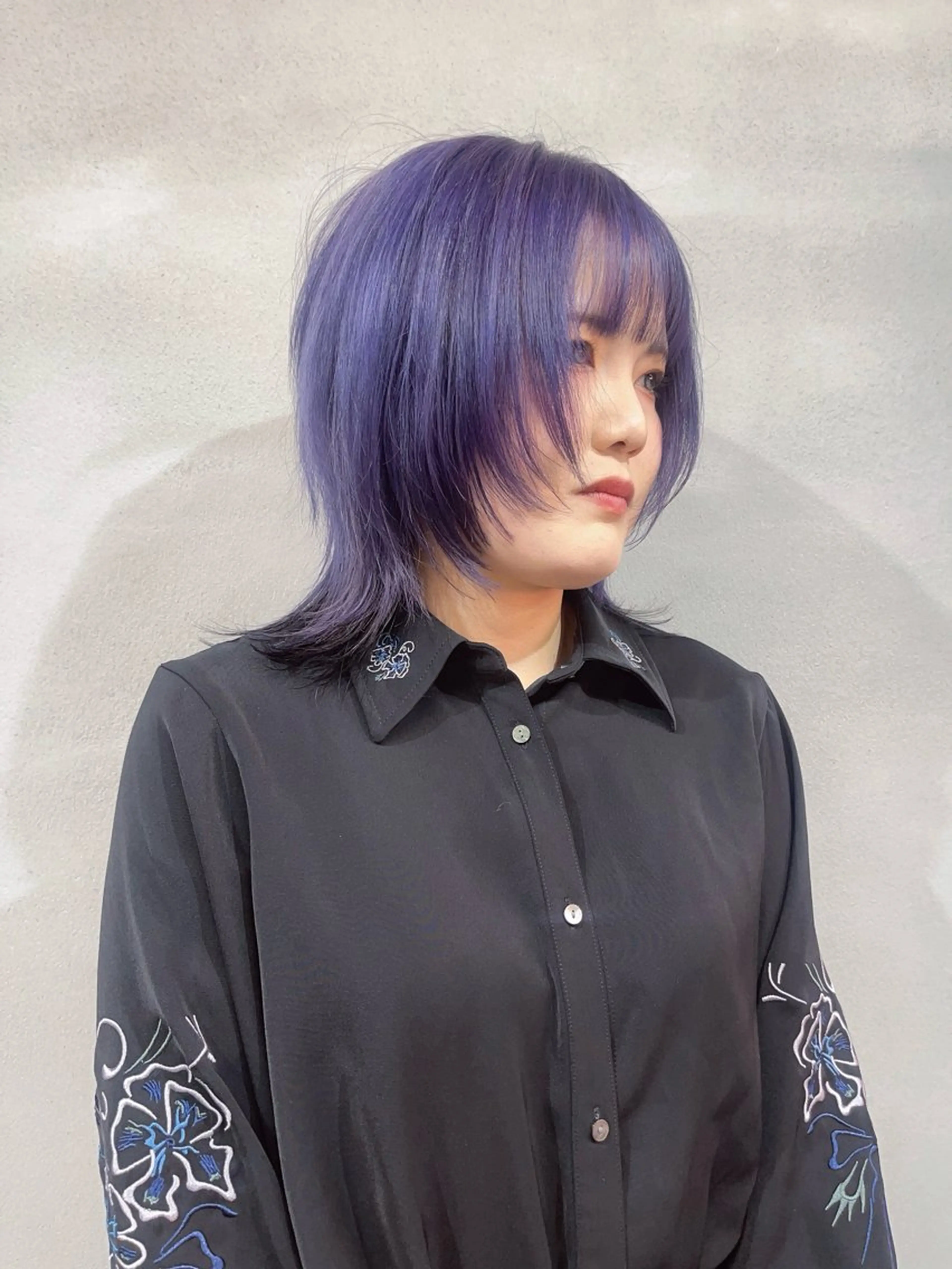 ミディアム パープルカラー ウルフカット カット ヘアカラー 柏 ウルフ/レイヤー 田中佐和🐺のヘアスタイル