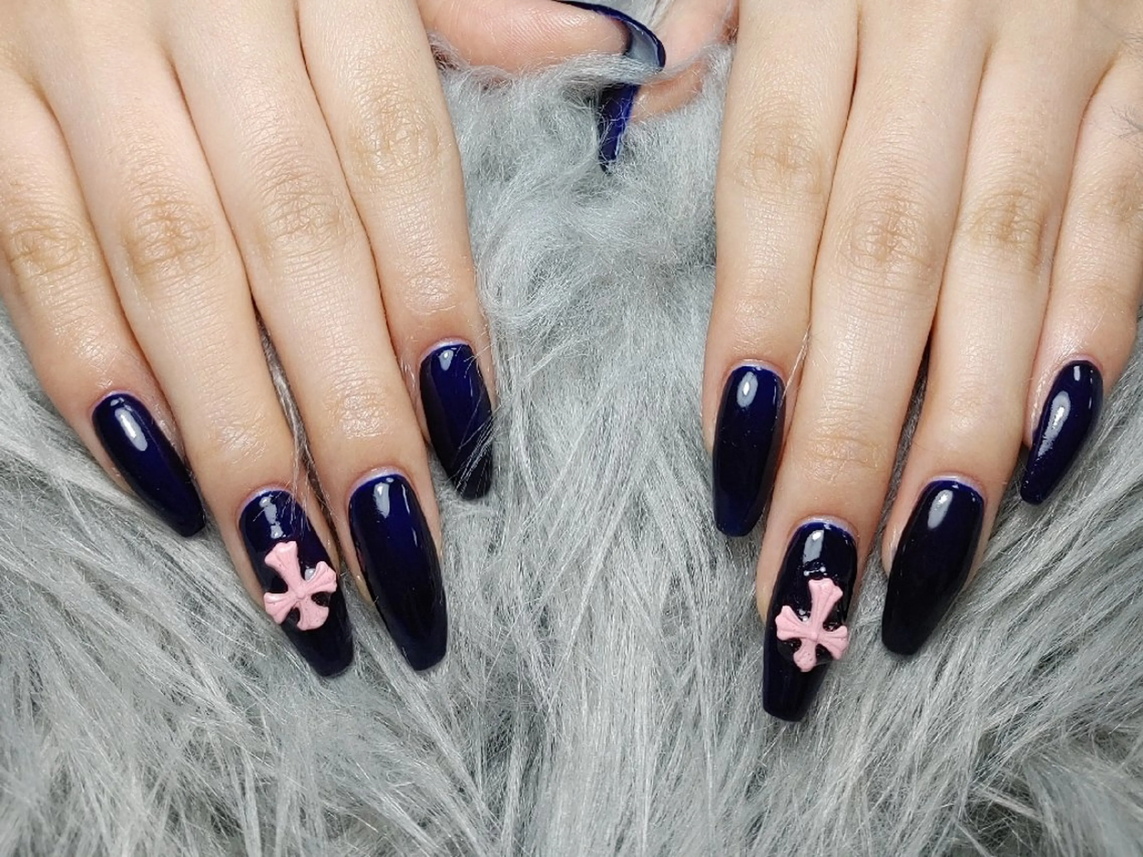 ネイル 長さ出し フレンチネイル グラデーション マグネットネイル マグネットフレンチ ハンドネイル ハンドケア るか 池袋のネイルデザイン