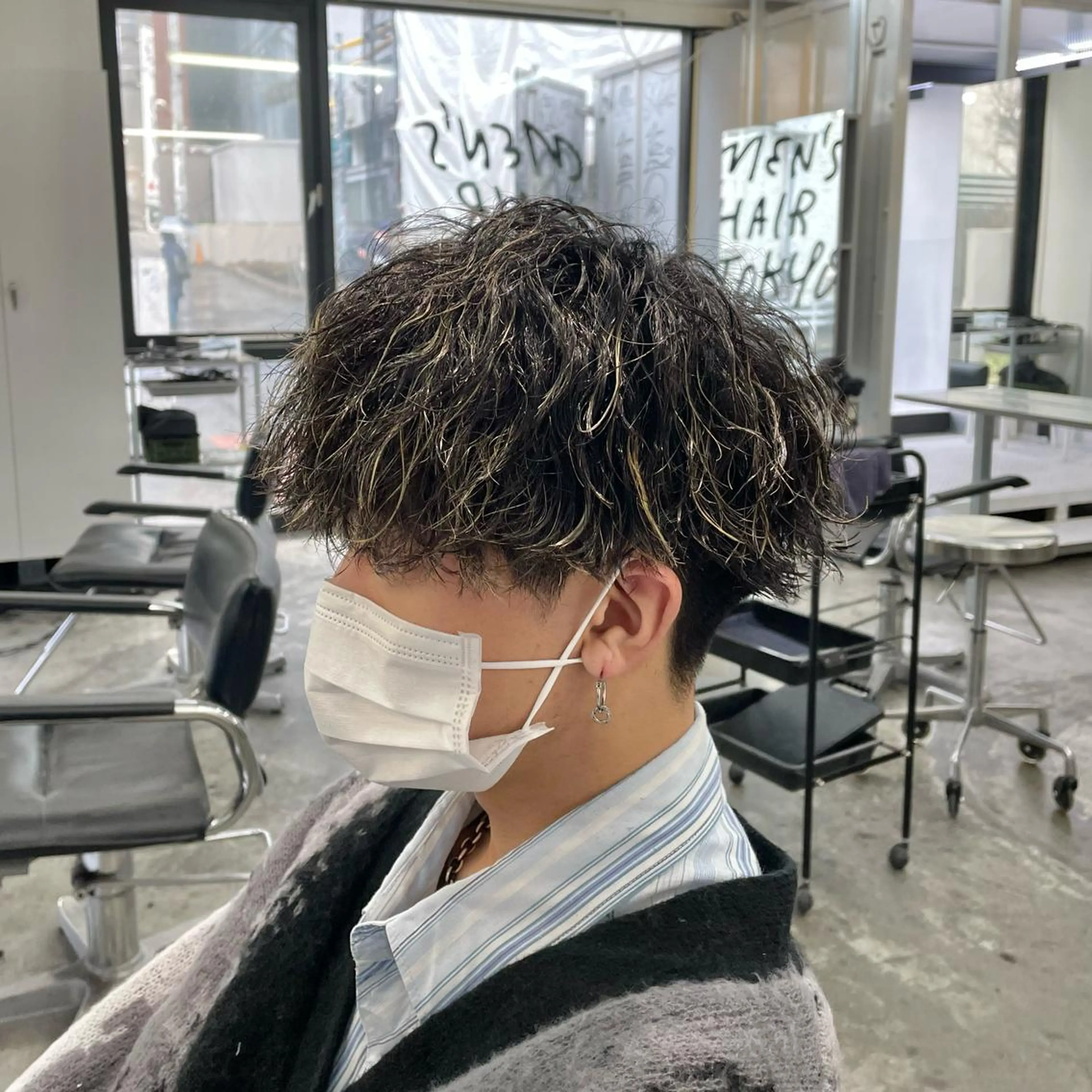 ショート カラー パーマ メンズ メンズハイライト ハイライトカラー ハイライト カット ヘアカラー パーマ メンズ特化美容師/ 藤戸 椋のヘアスタイル