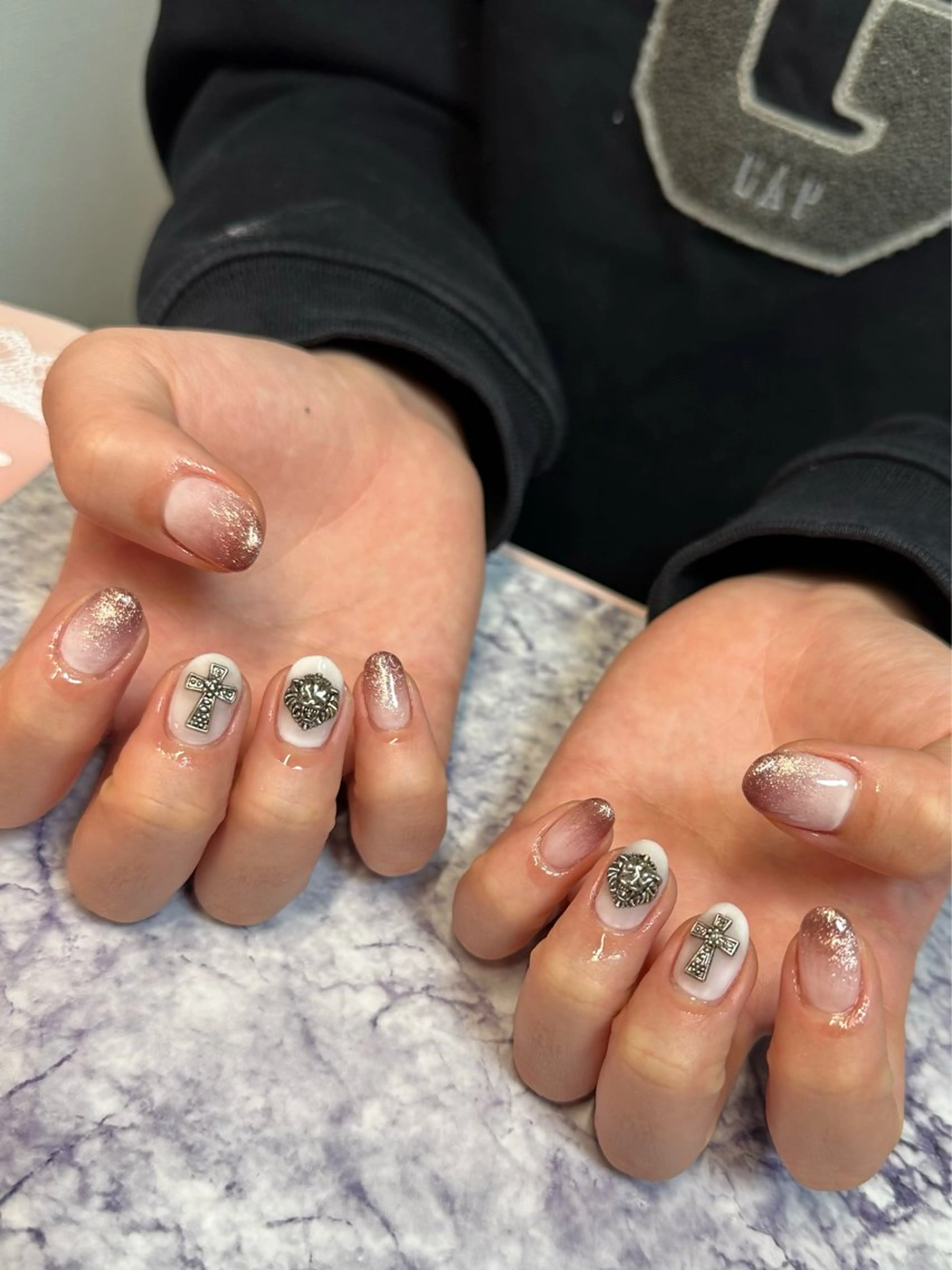 ネイル ハンドネイル フットネイル Pretzels🥨 【プレッツェル】ミウのネイルデザイン