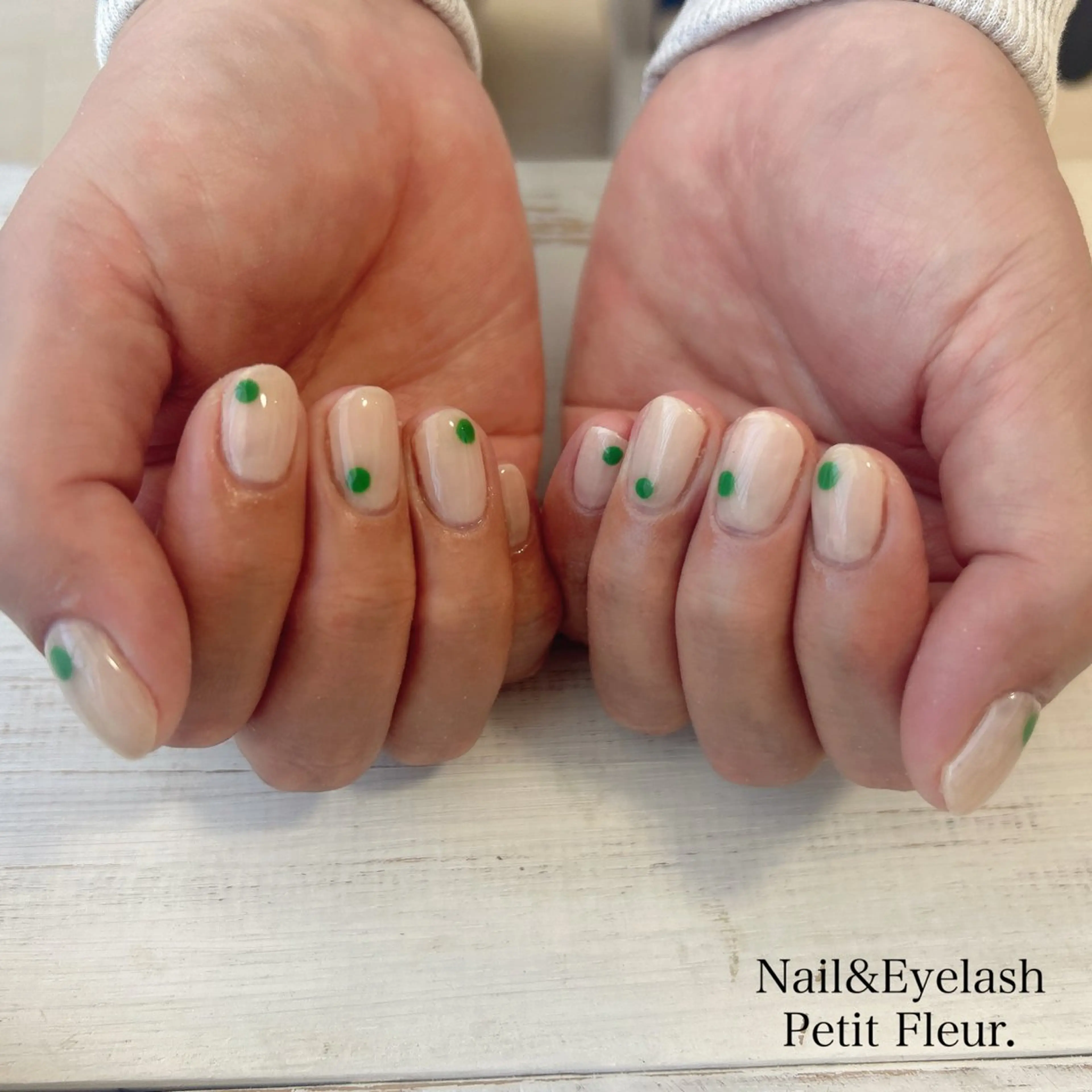 ネイル Petit Fleur所属・青柳 亜梨奈のマツエク・マツパデザイン