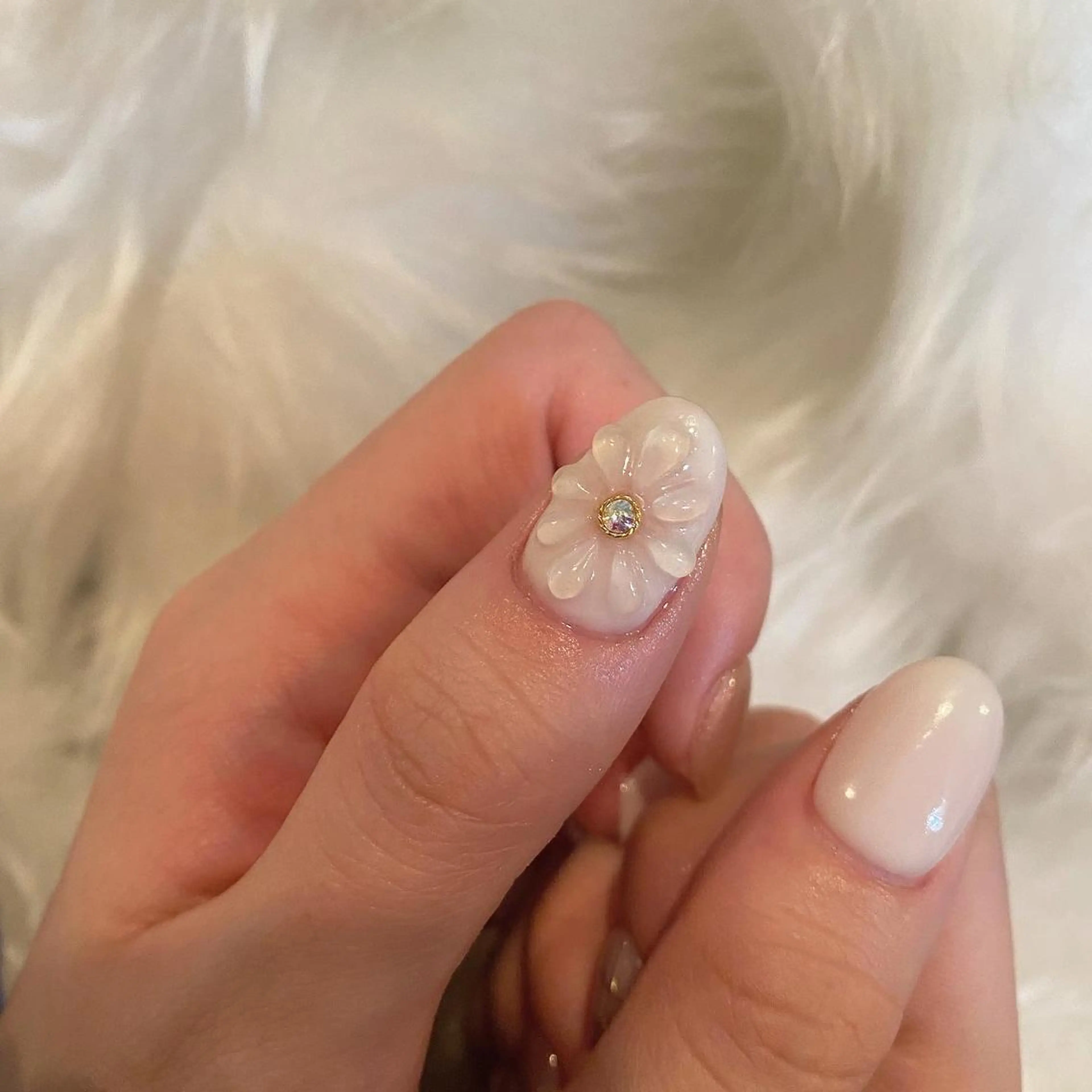 ネイル フラワーネイル ぷっくりネイル private nail salon   crystal ⭐︎ color所属・crystal ⭐︎ colorのネイルデザイン