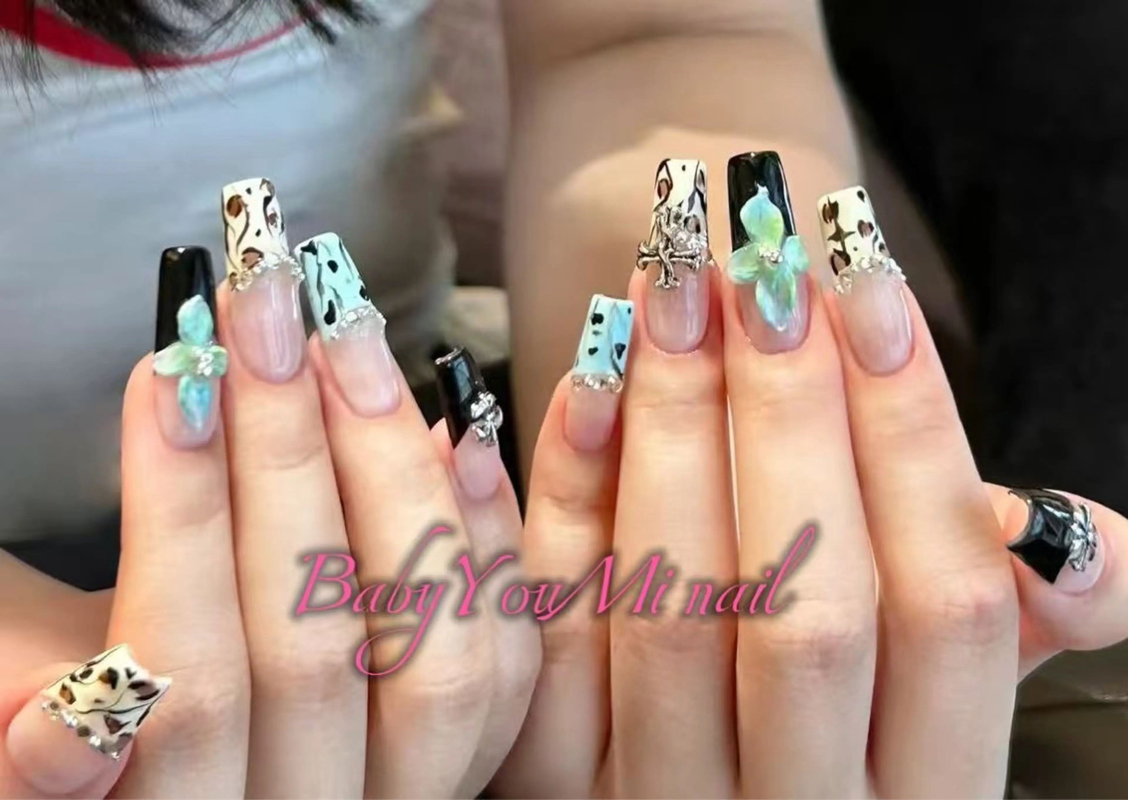 ネイル オーロラネイル フラワーネイル フットネイル フレンチネイル ジェルネイル ハンドネイル BabyYouMi ねねのネイルデザイン