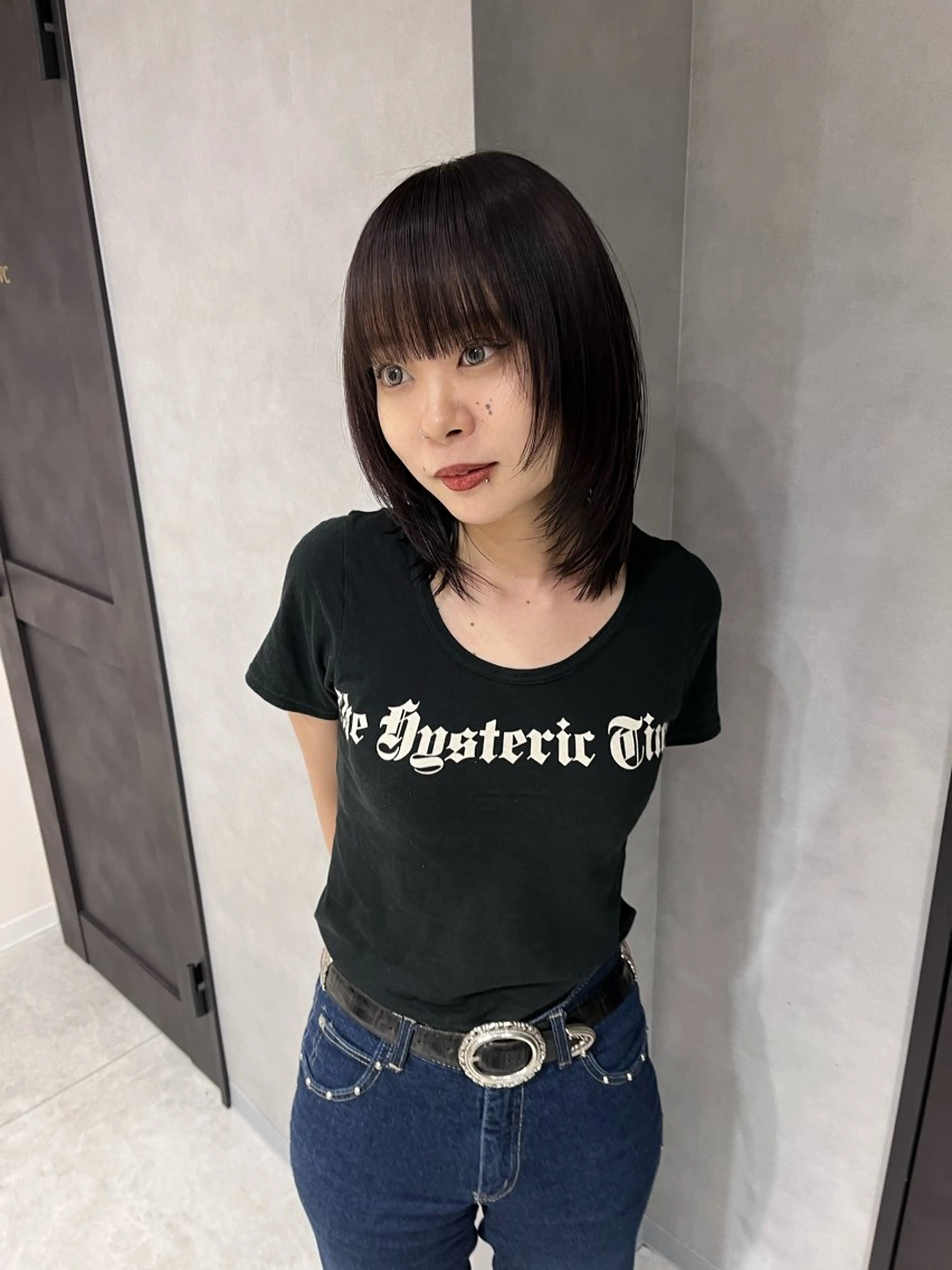 ミディアム カラー レイヤーカット ウルフカット ウルフレイヤー NYLON.所属・ブリーチ/縮毛矯正 ❤️‍🔥シンノスケのヘアスタイル