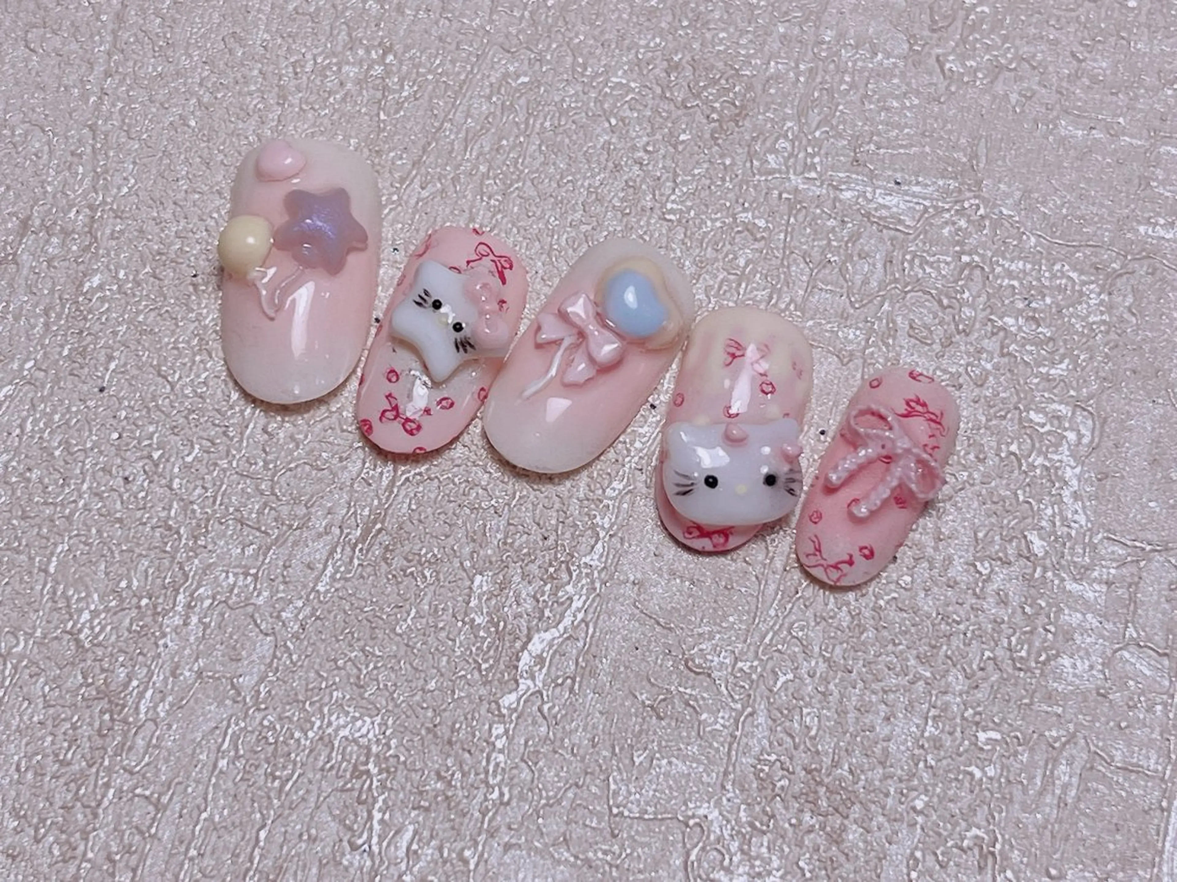 ネイル ハンドネイル KARI ネイルサロンのネイルデザイン