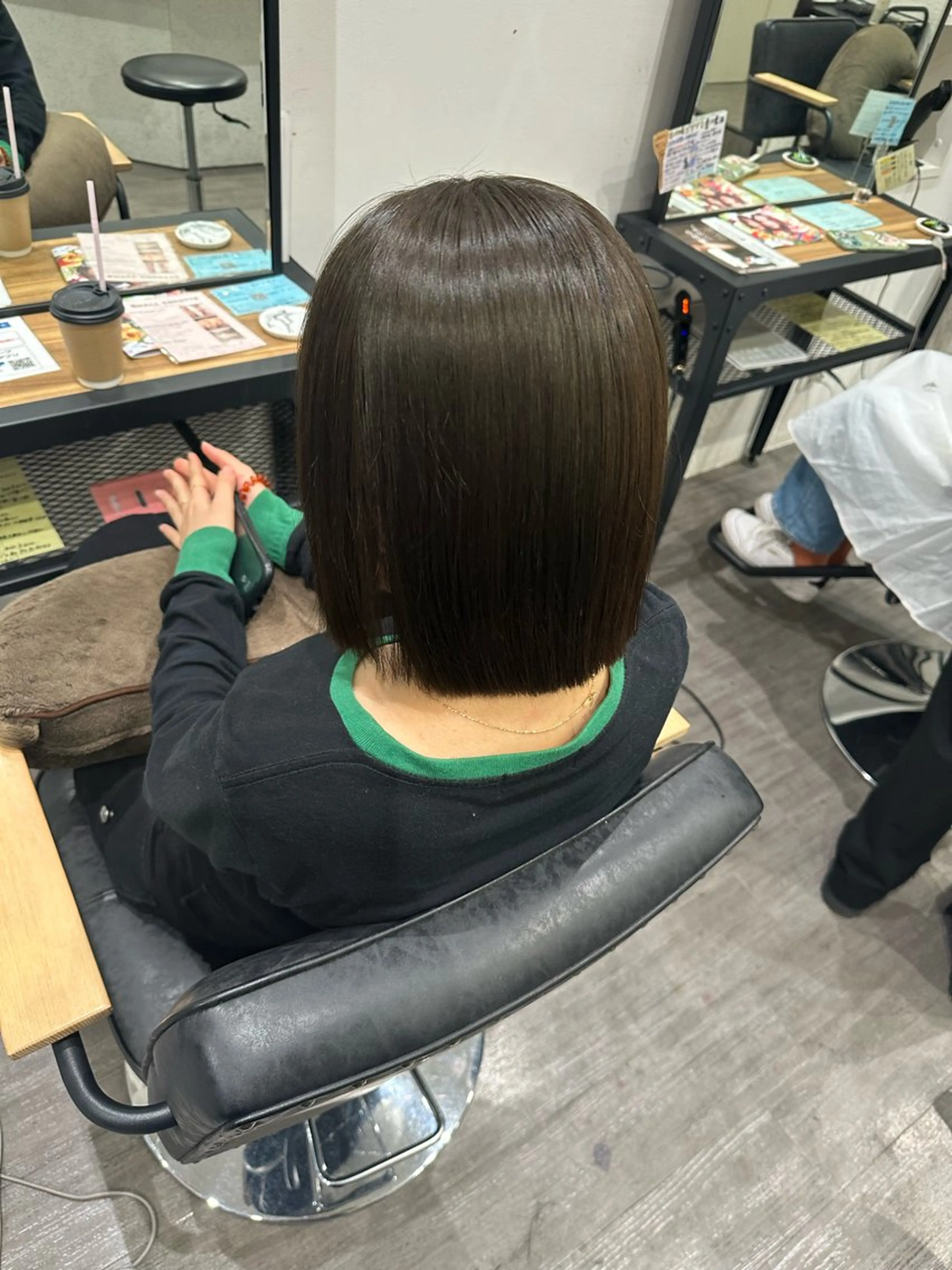 ミディアム カラー 切りっぱなしボブ ボブ カット ヘアカラー トリートメント 艶髪レイヤー上田 紗也🇰🇷💗のヘアスタイル