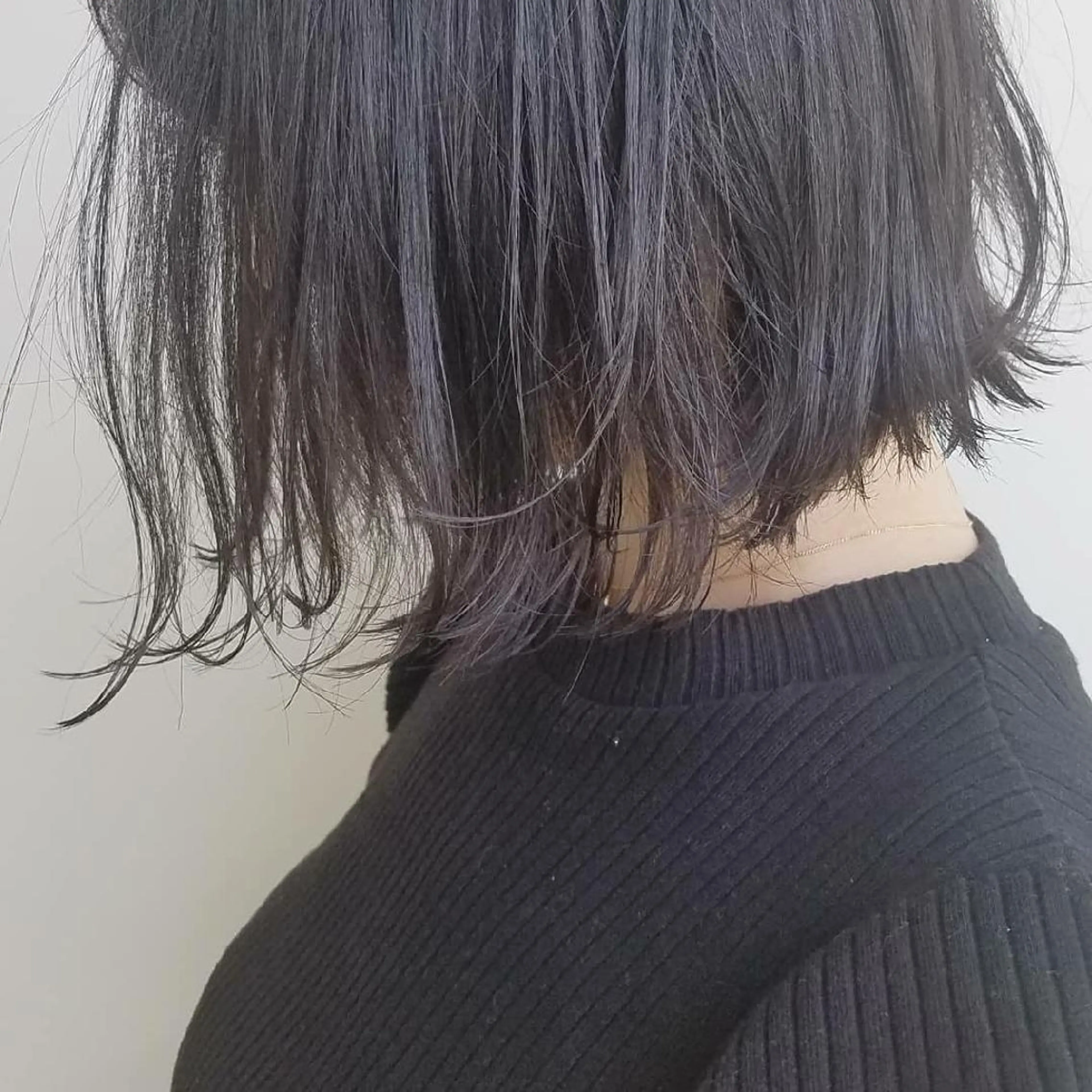 ショート カラー ボブ iplus✴ まつげ、眉毛、耳つぼのマツエク・マツパデザイン