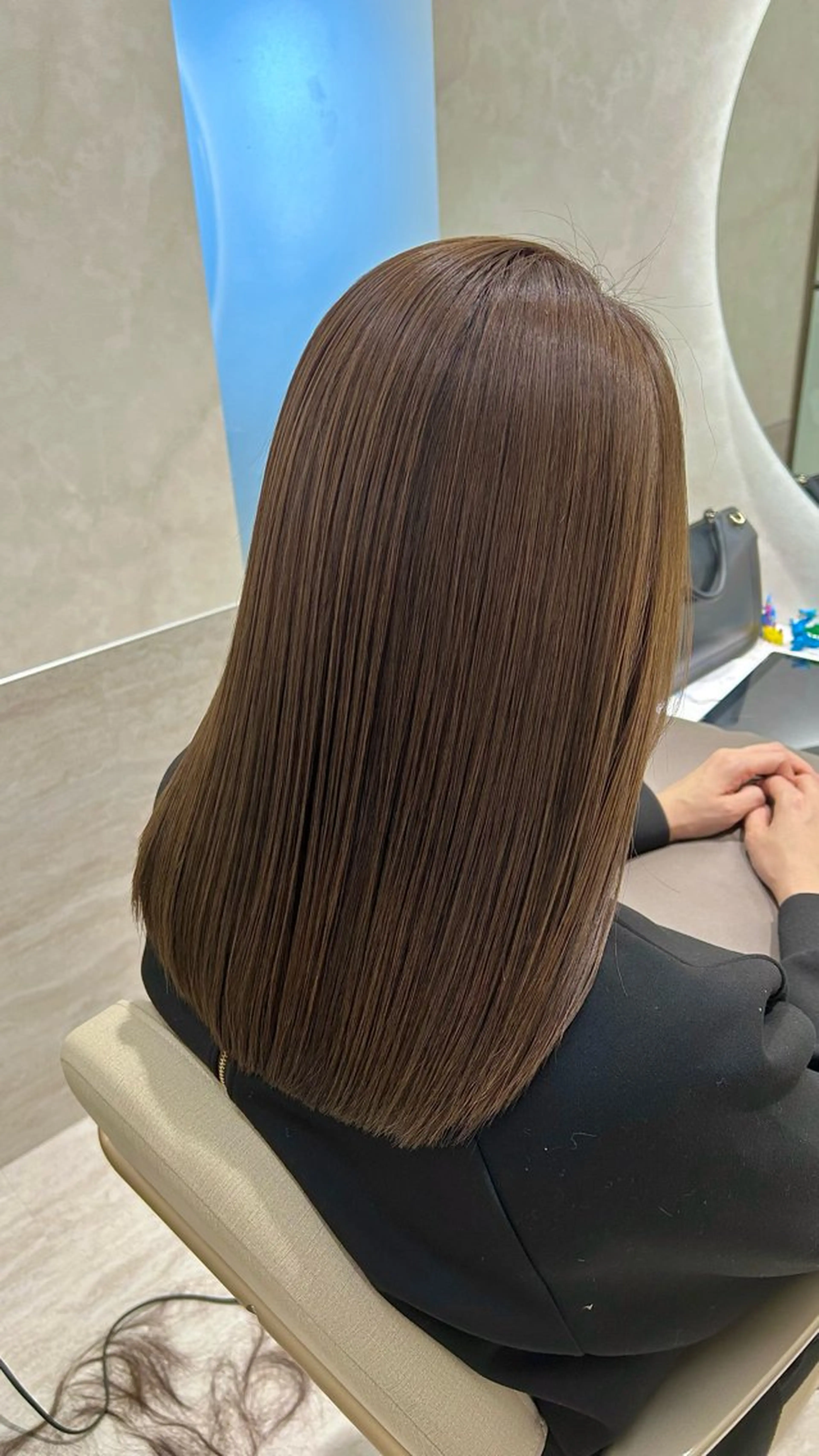セミロング カラー ショートボブ ベージュカラー ブリーチ ブラウンカラー 透明感カラー カット ヘアカラー トリートメント Eleanor枚方店 店長　飛鳥　薫のヘアスタイル