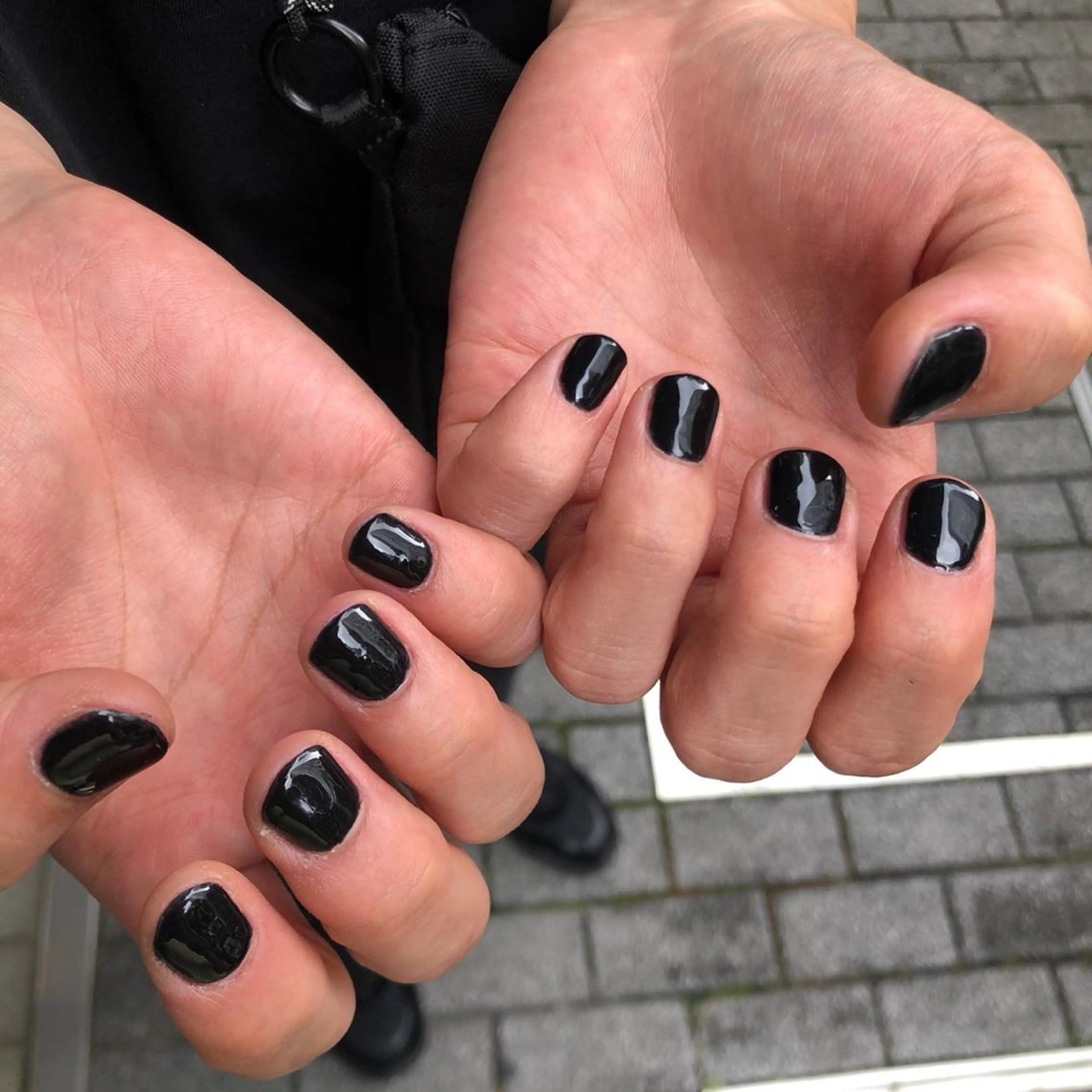 ネイル ﾎｯﾄﾍﾟｯﾊﾟｰ に移行中【かな】のヘアスタイル